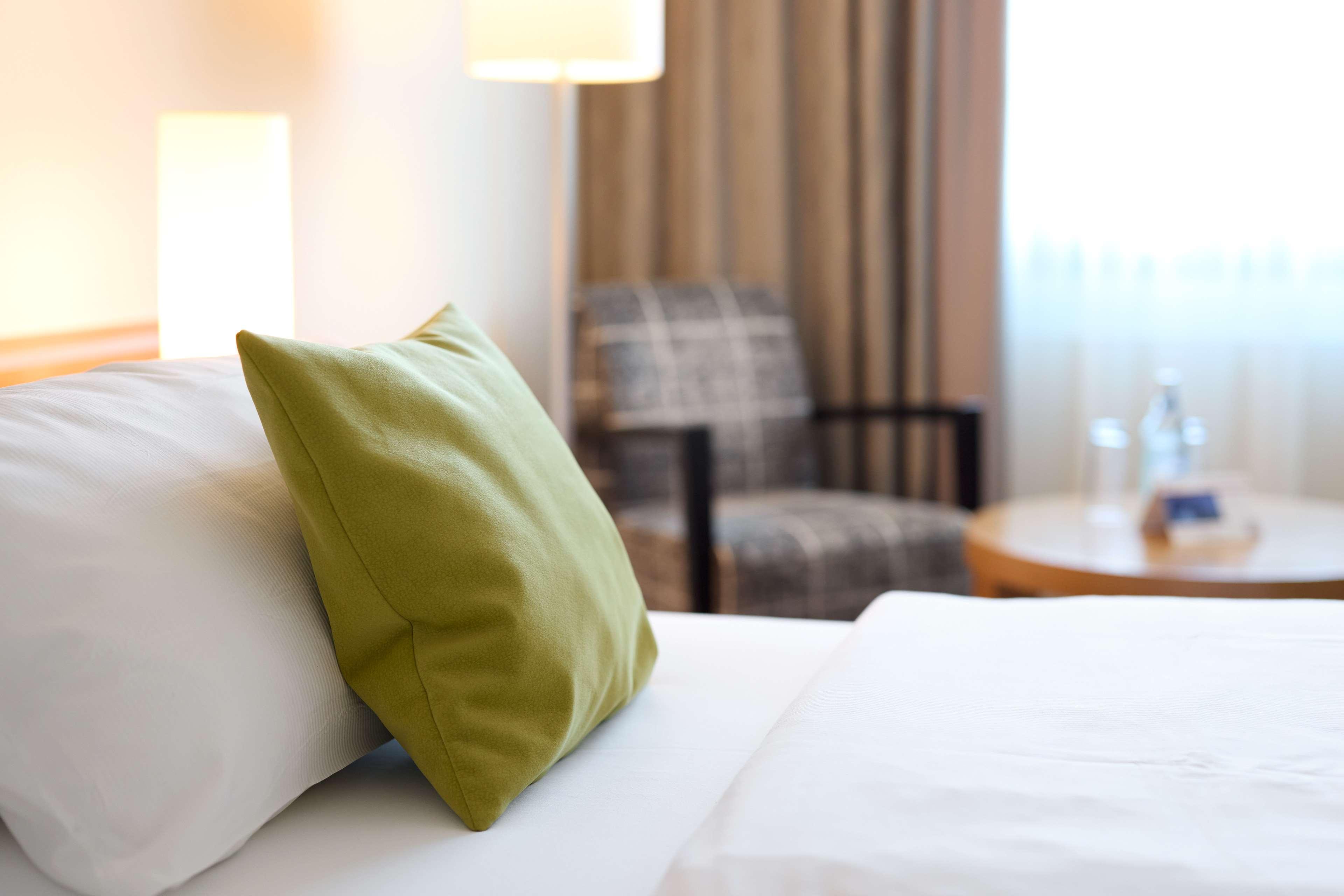 Double Business Queen Bed