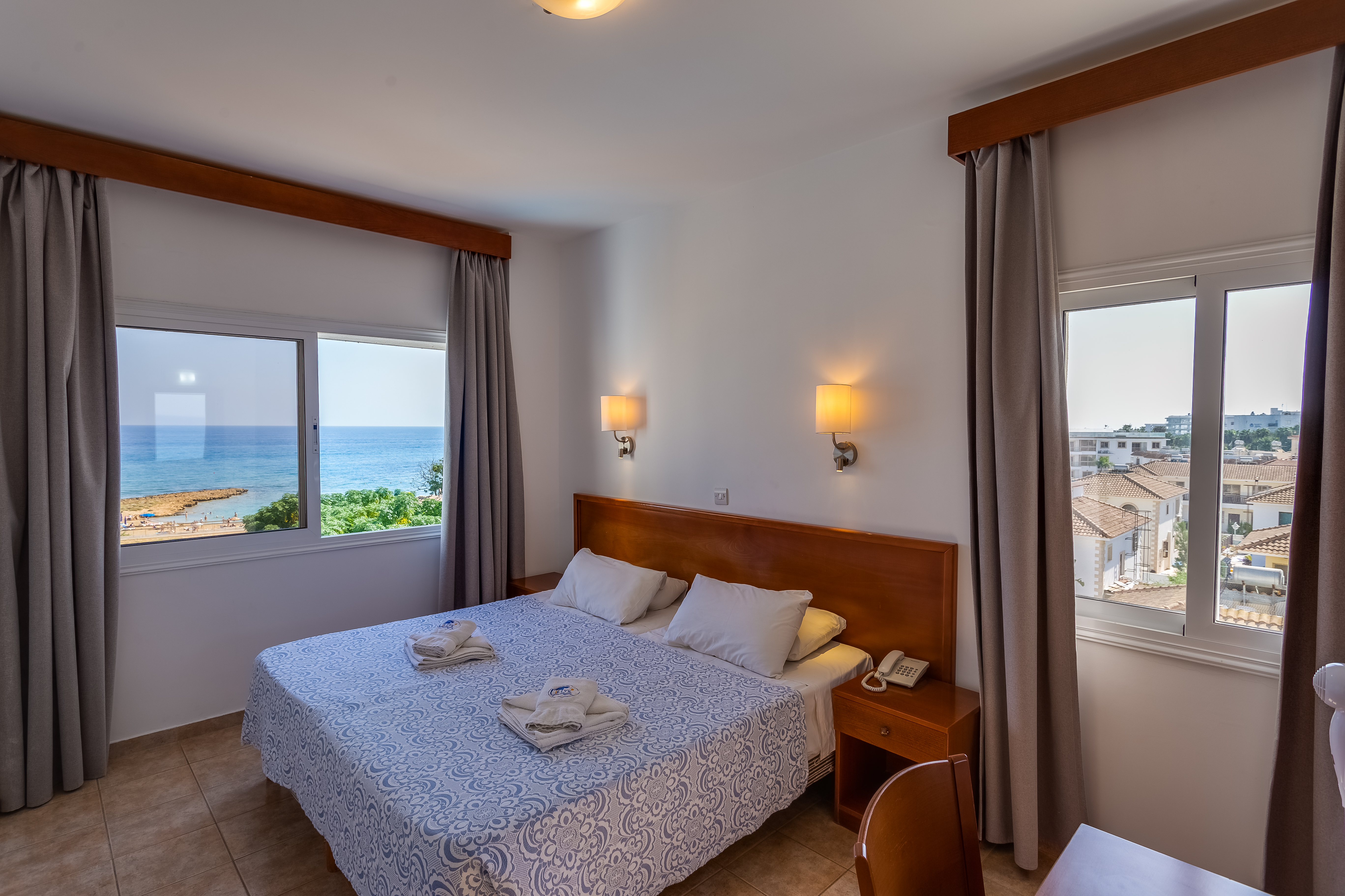 Apartment Side Sea View