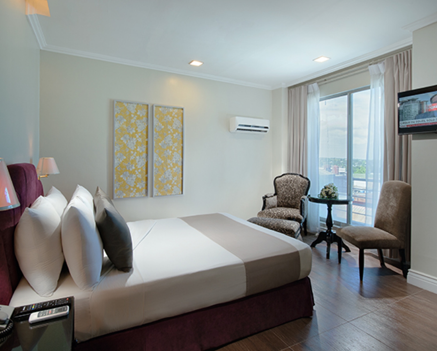 Double or Twin Deluxe