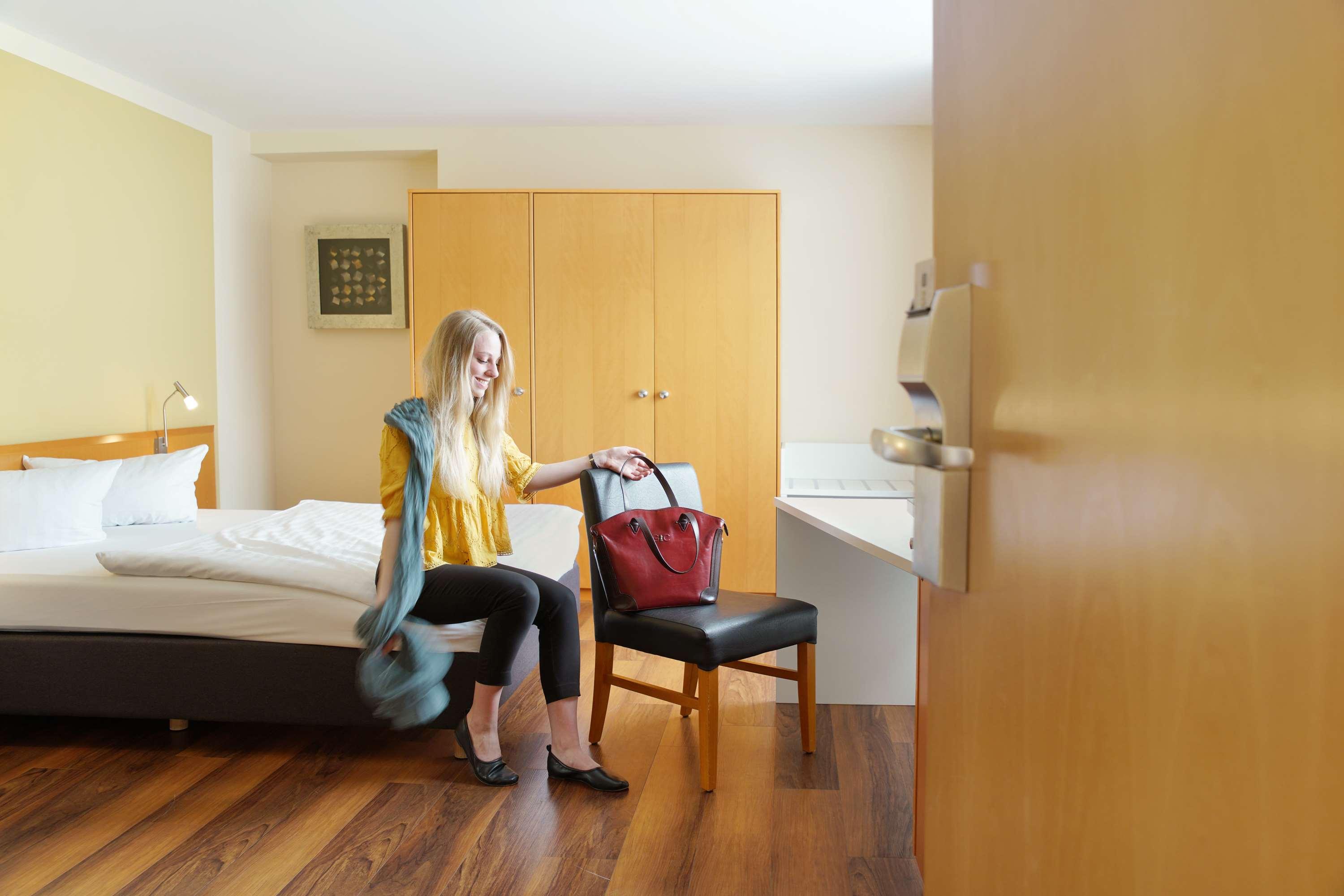 Double Queen Size Bed