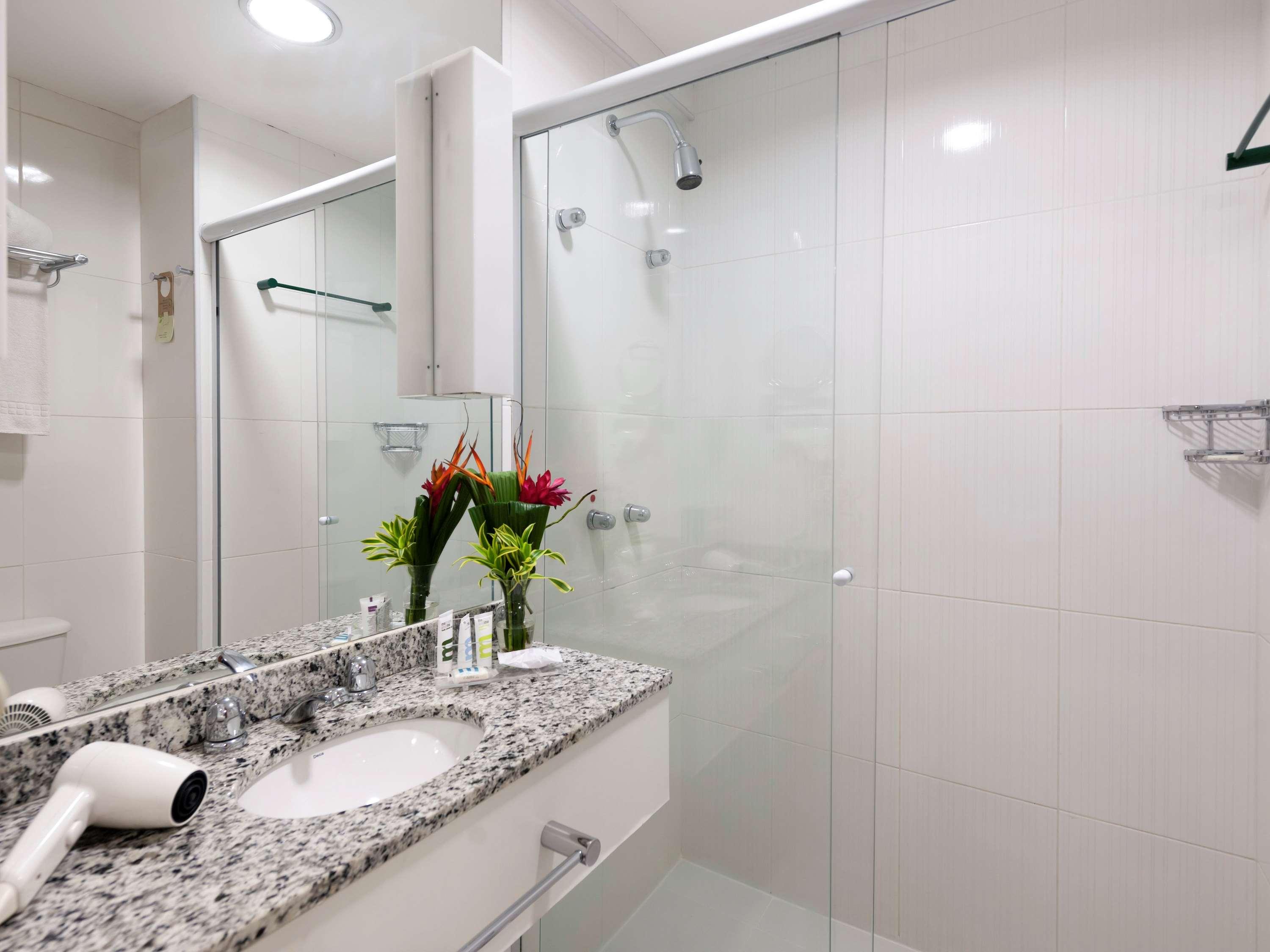 Double Queen Size Bed