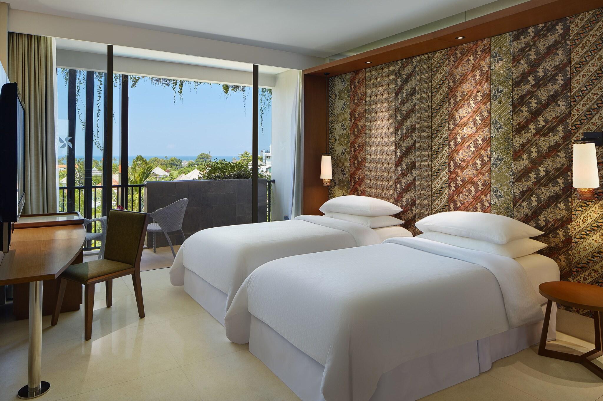 Twin Deluxe with Balcony