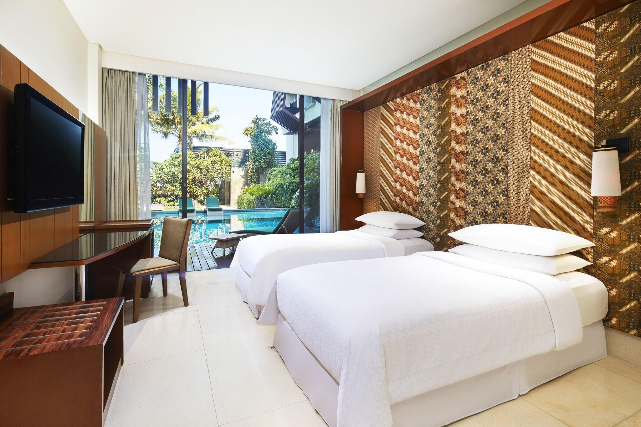 Twin Deluxe with Balcony