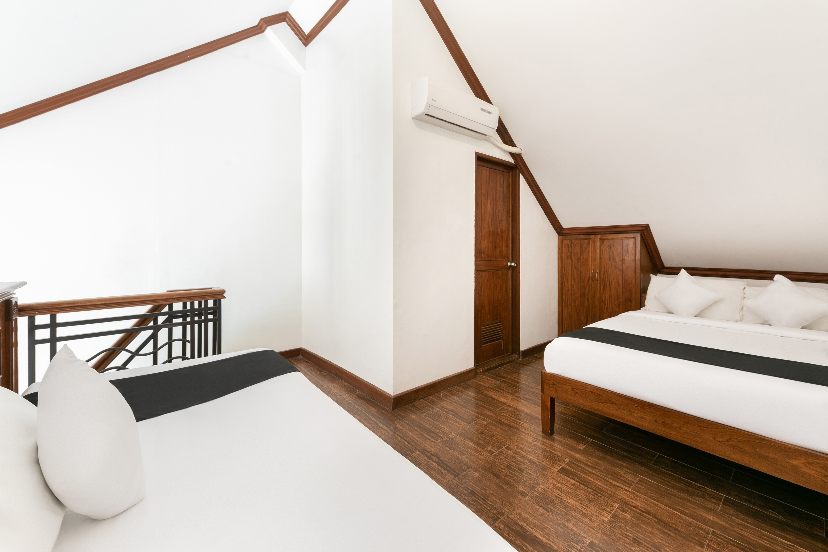 Family Room Superior