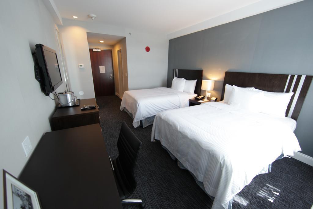 Quadruple Two Double Beds