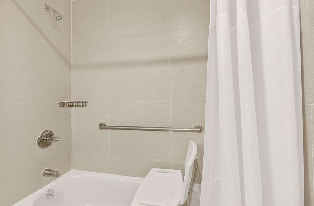 Double King Bed Non Smoking