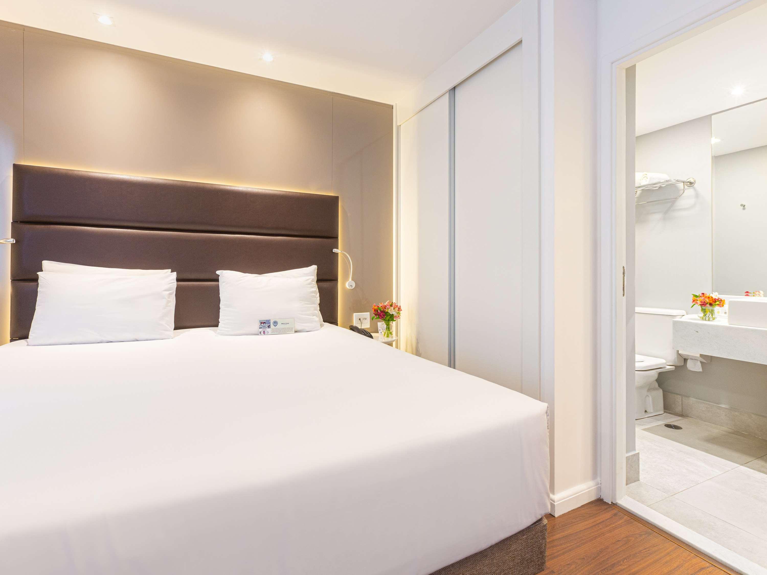 Apartment Queen Size Bed