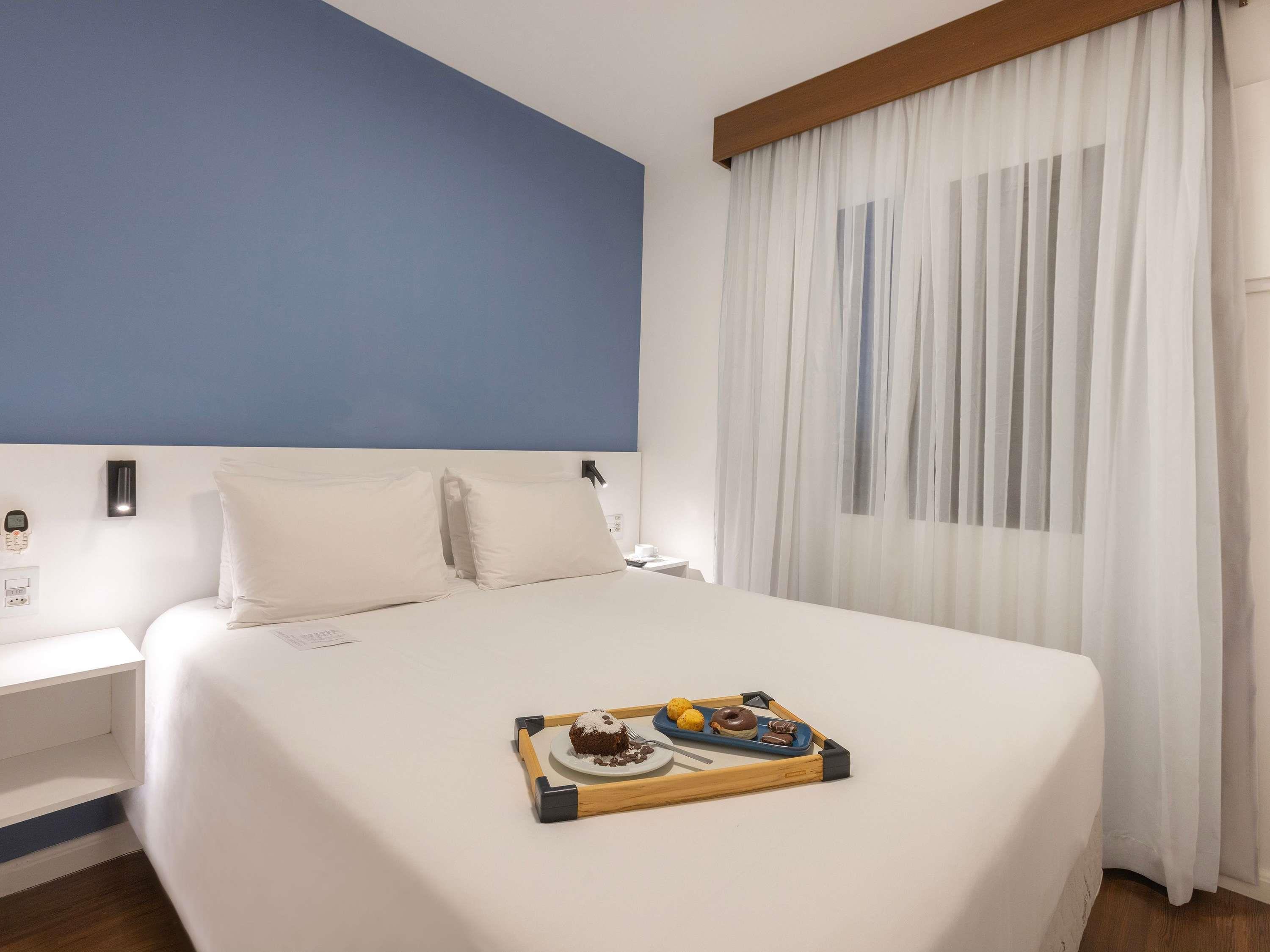 Apartment with Kitchenette