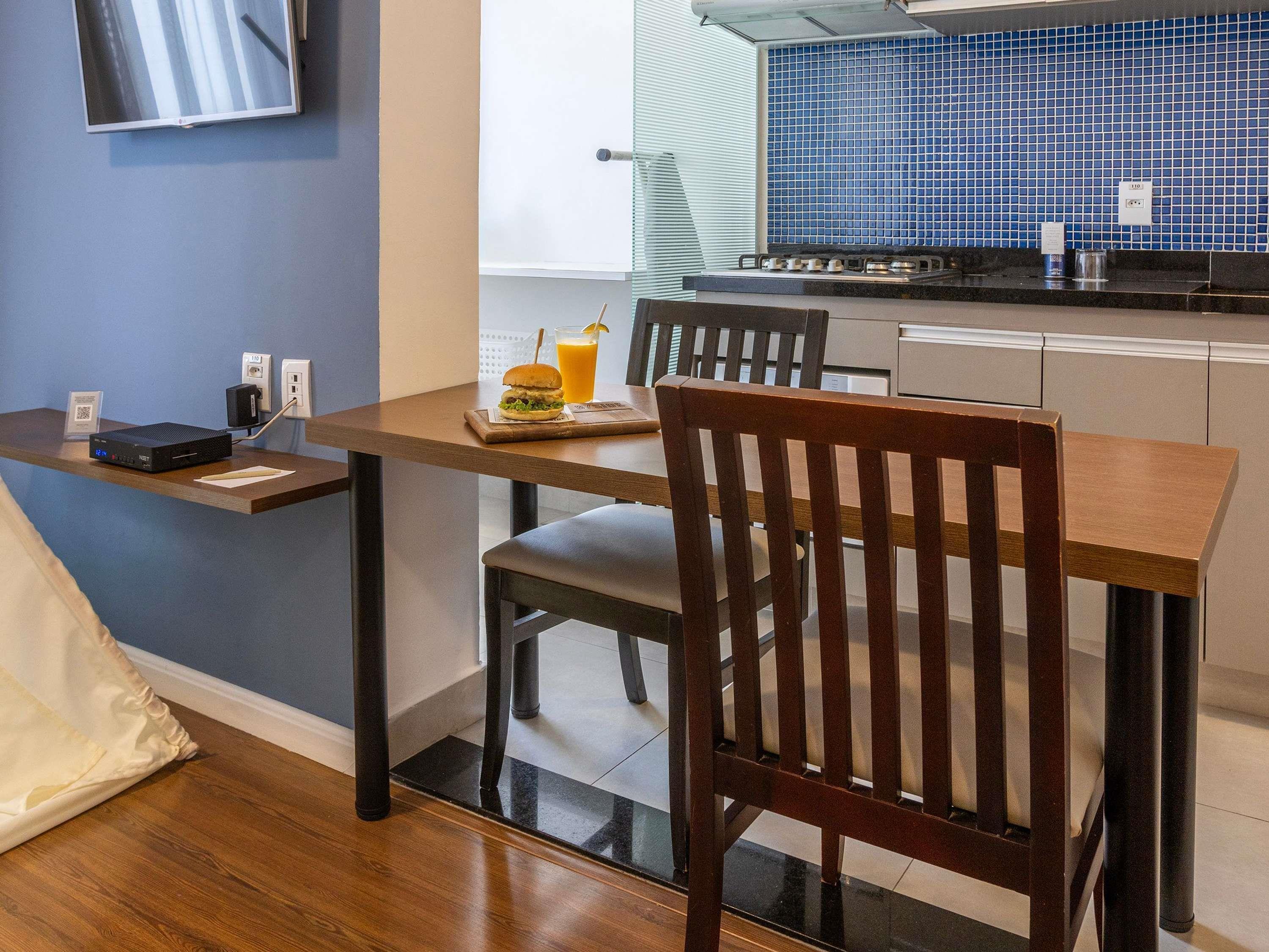 Apartment with Kitchenette