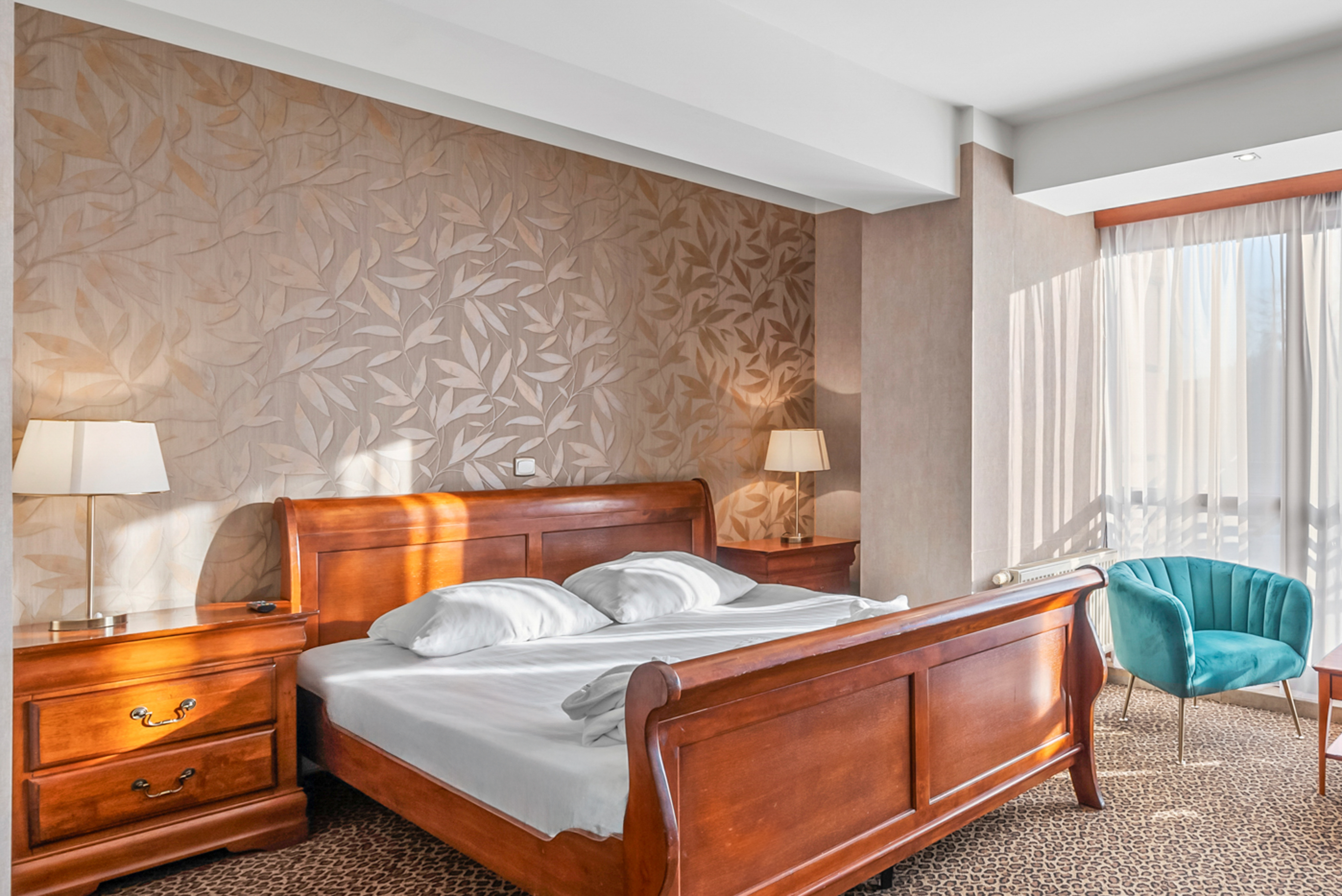 Double Deluxe One Bed