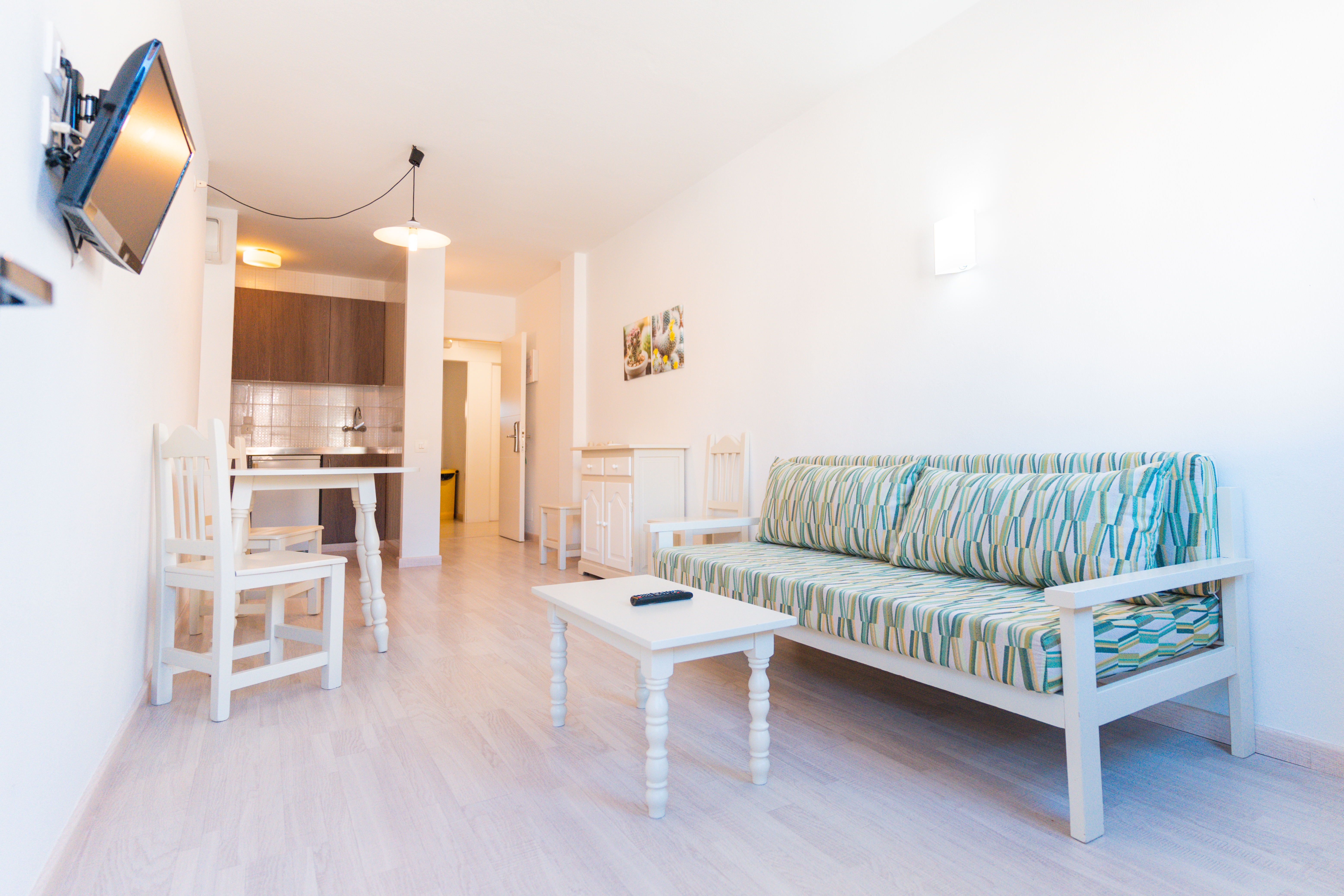 Apartment Capacity 4