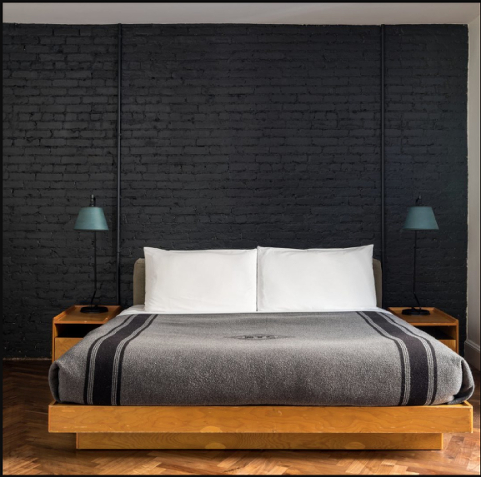Suite King Size Bed