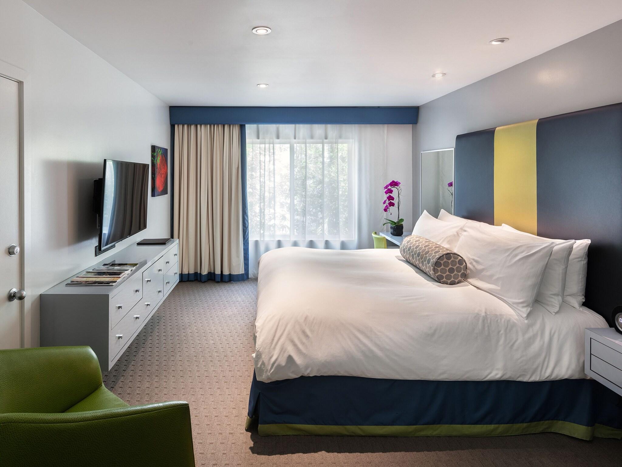 Double Guest Room King Bed