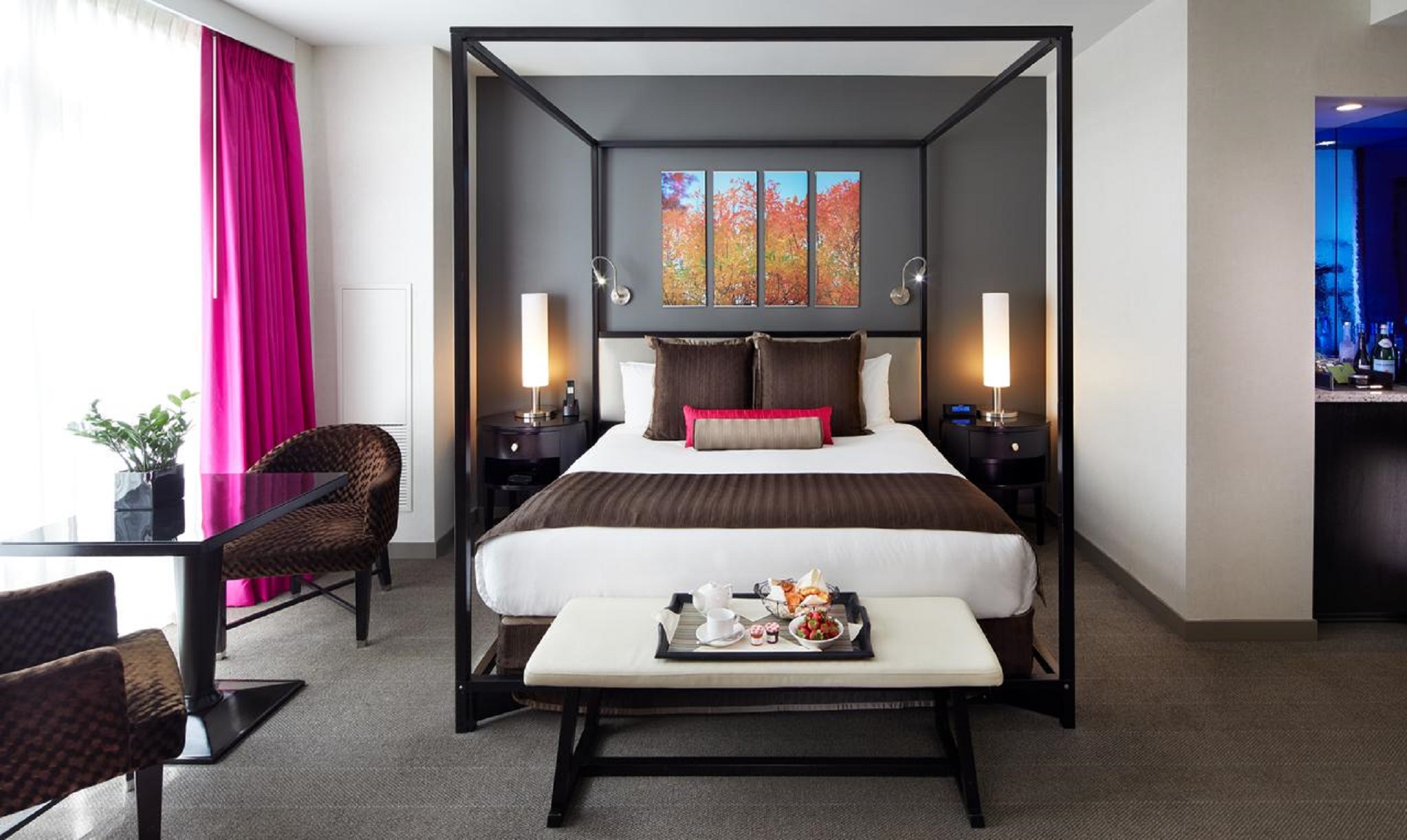 Double Deluxe King Bed