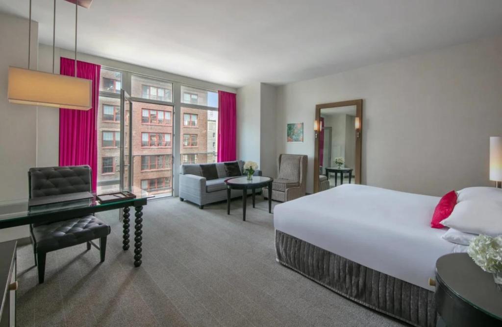 Room Grand Deluxe