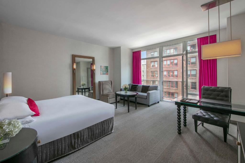 Room Grand Deluxe