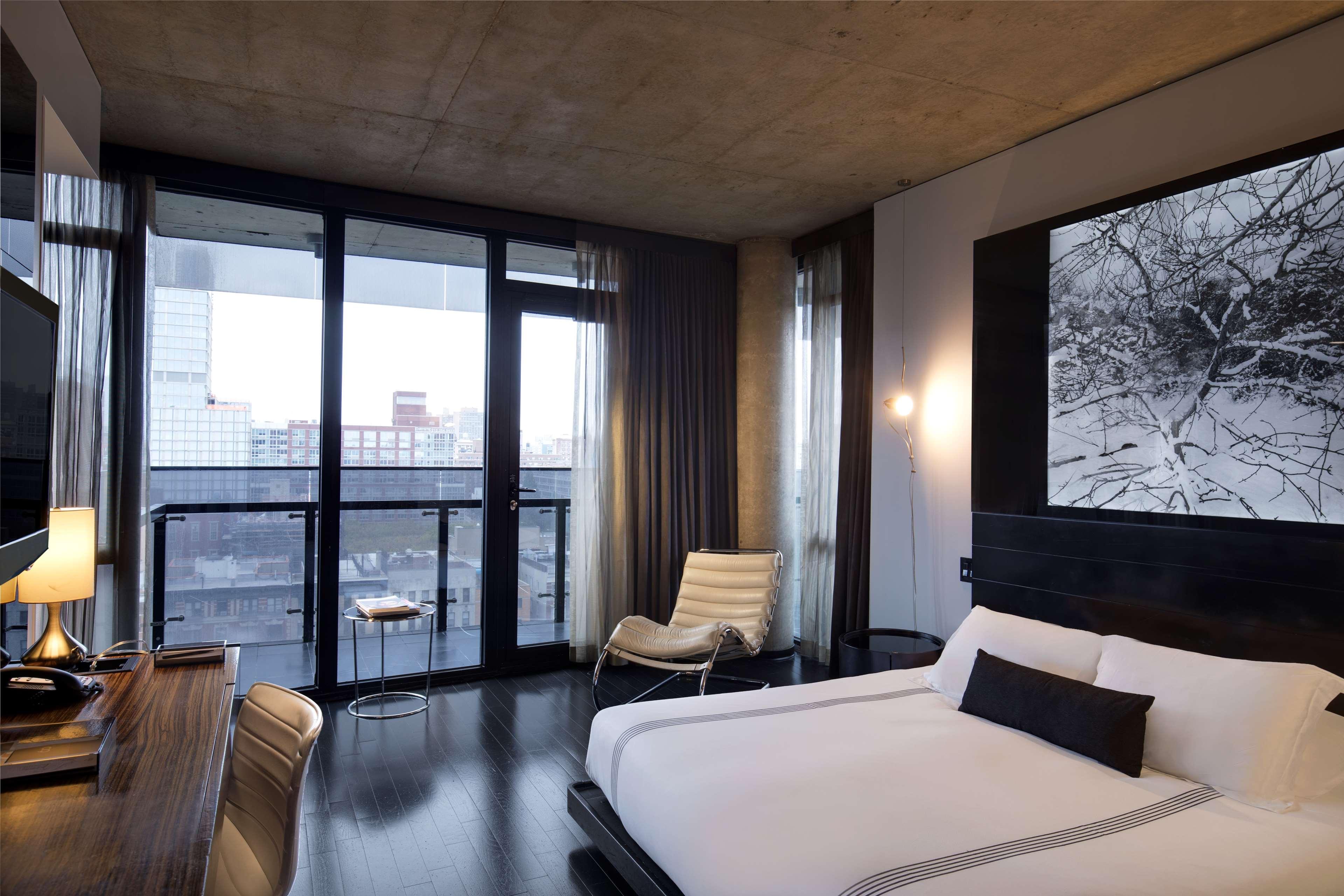 Studio King Size Bed