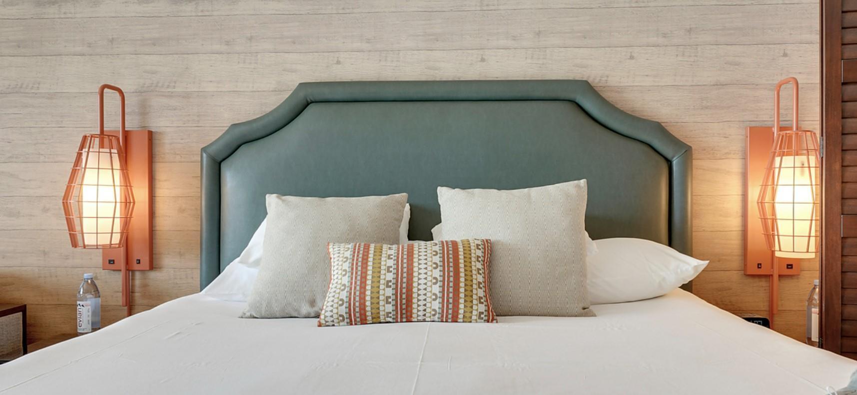 Junior Suite Bay View King Bed