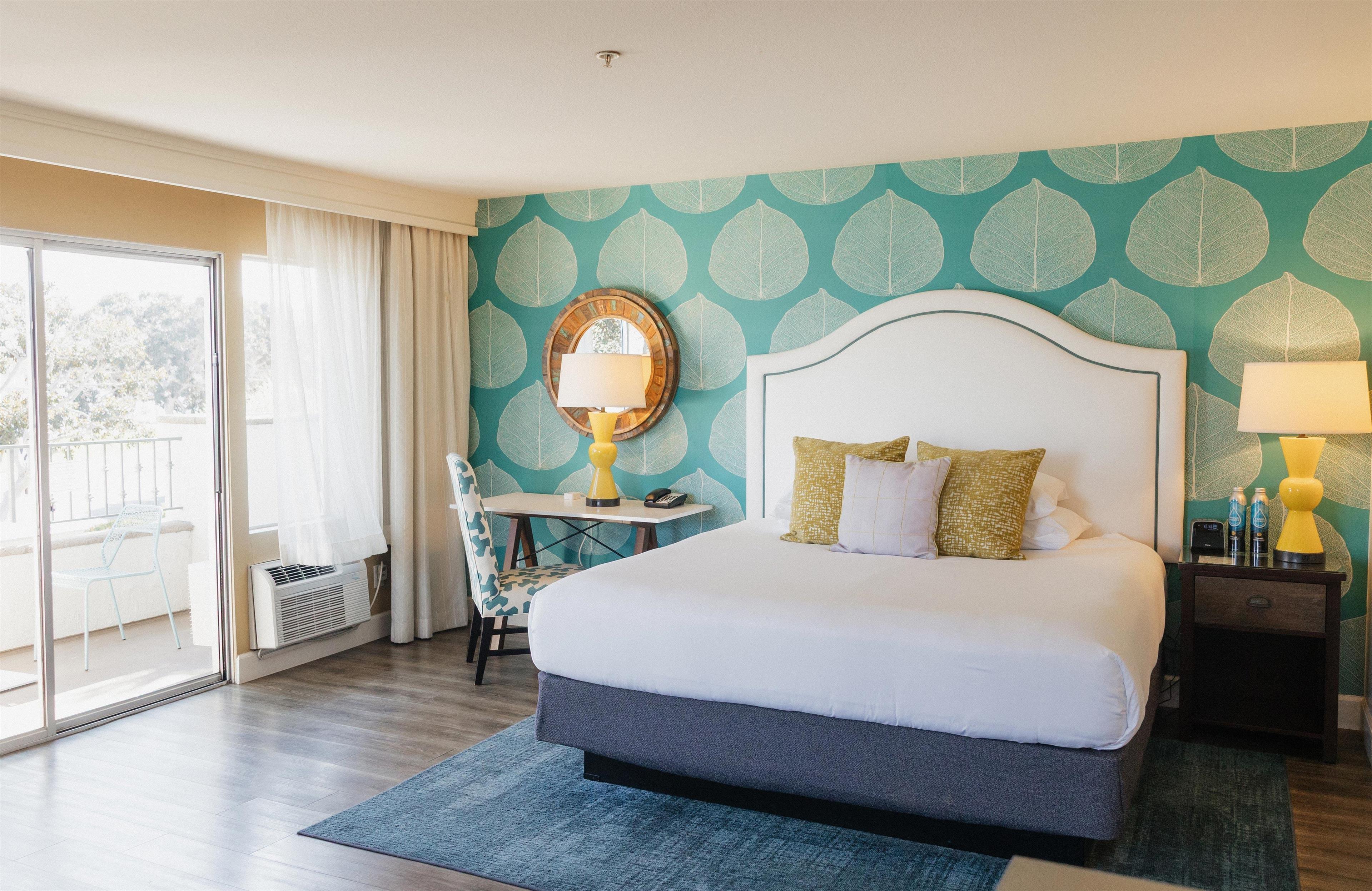 Junior Suite Deluxe King Bed