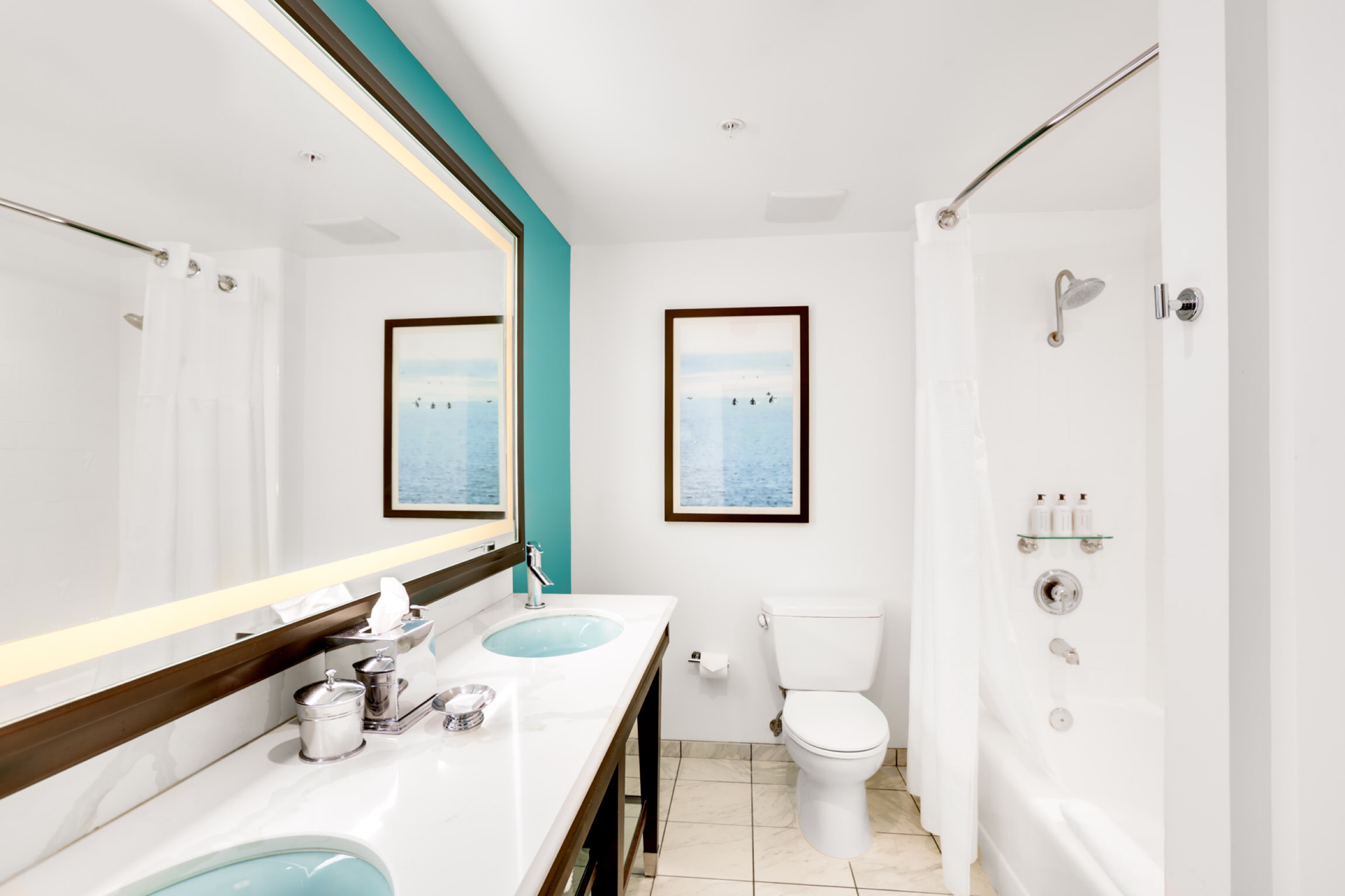 Double Deluxe King Bed