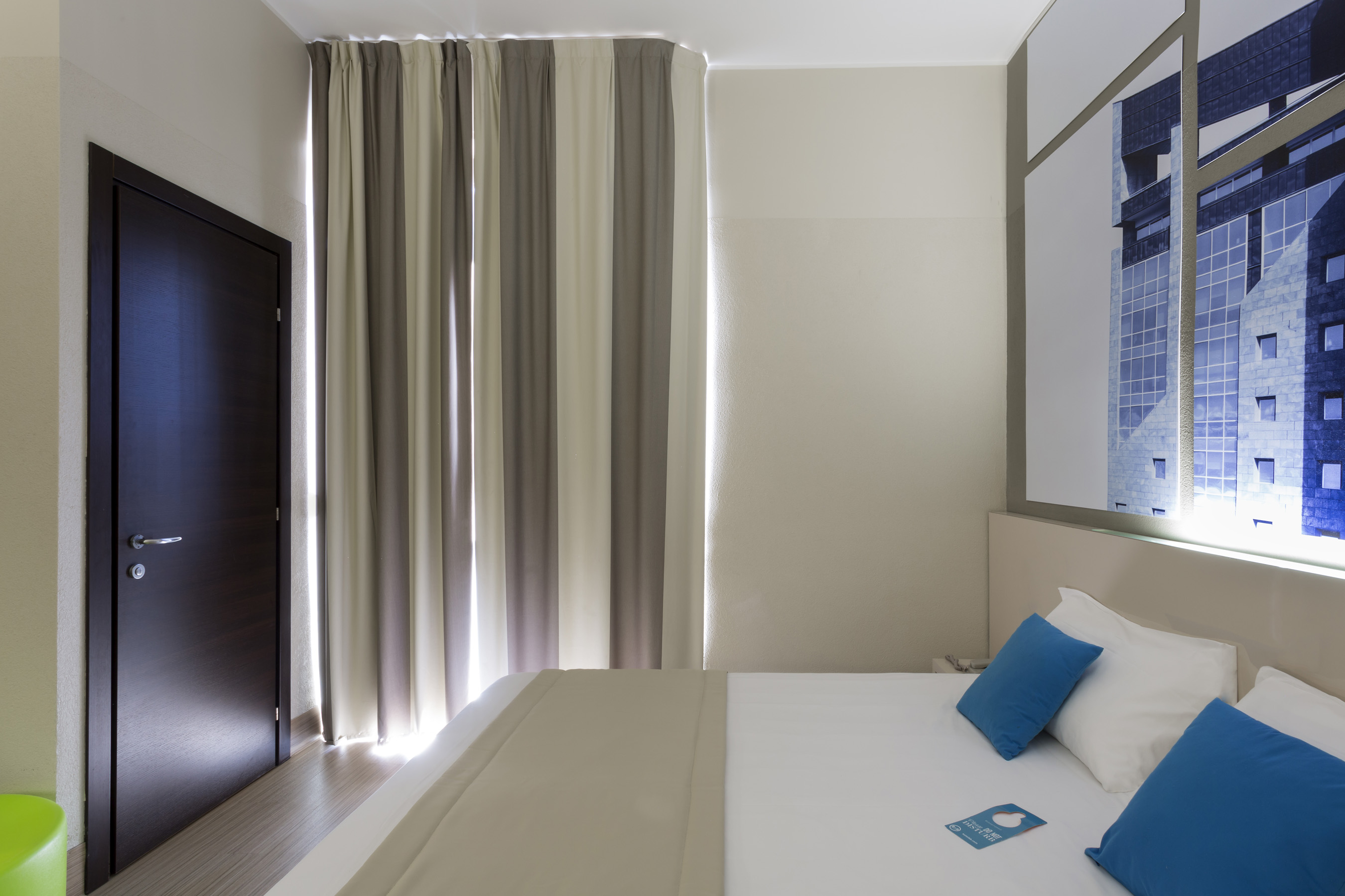 Double or Twin Standard