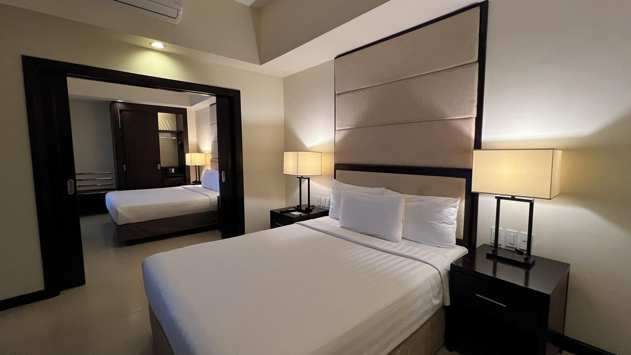 Suite Deluxe Queen Bed