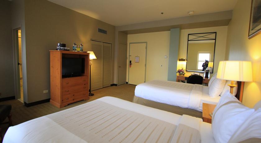 Double Deluxe Two Double Beds