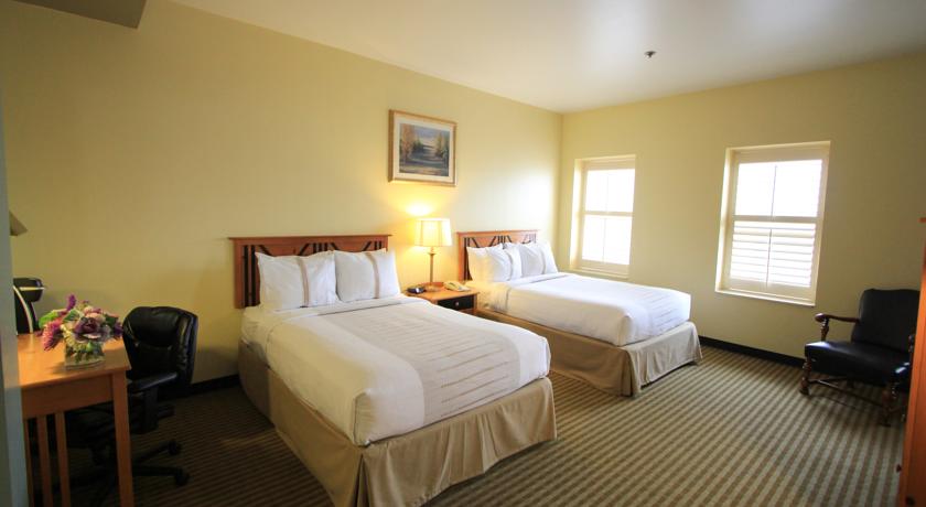 Double Deluxe Two Double Beds