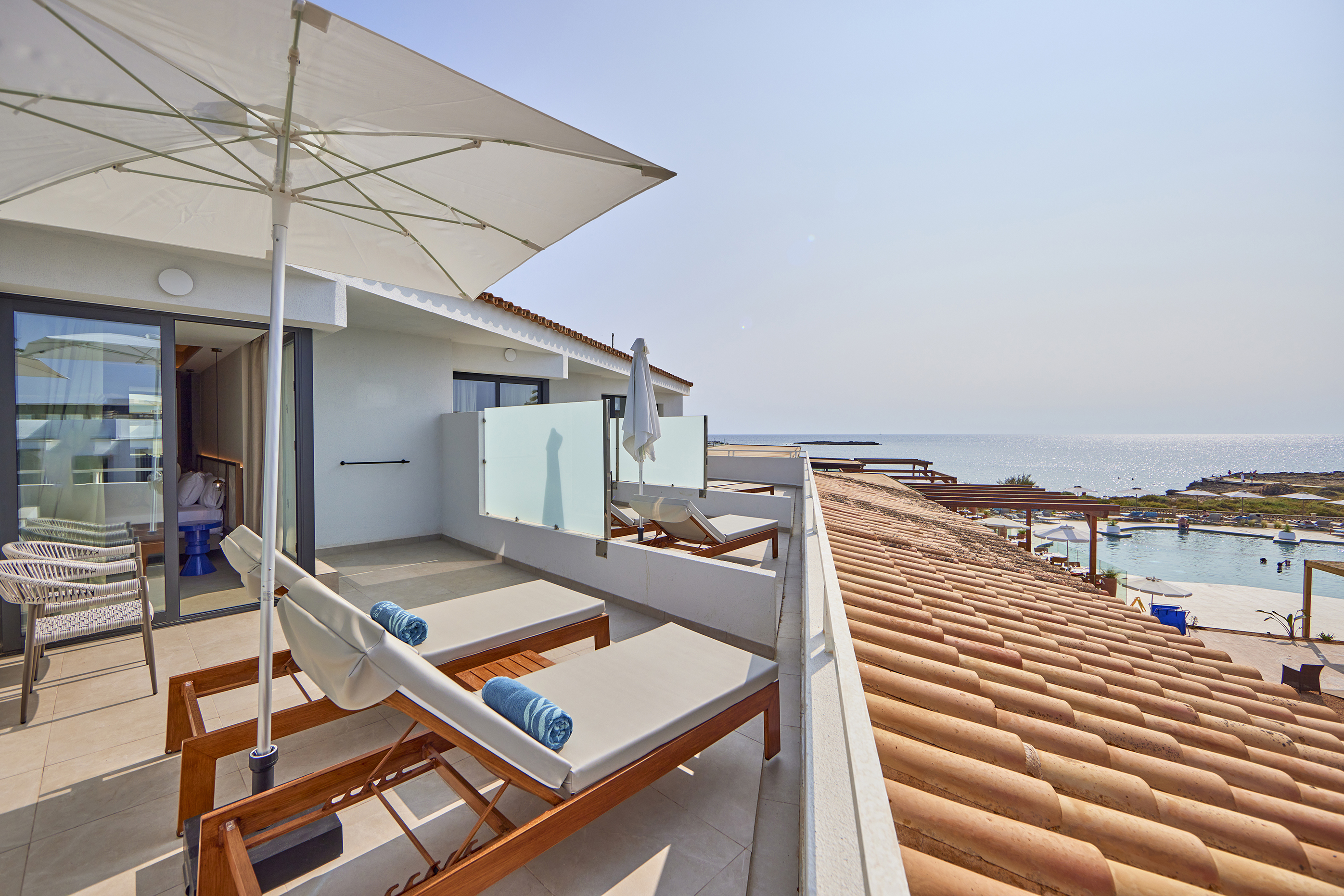 Junior Suite Side Sea View