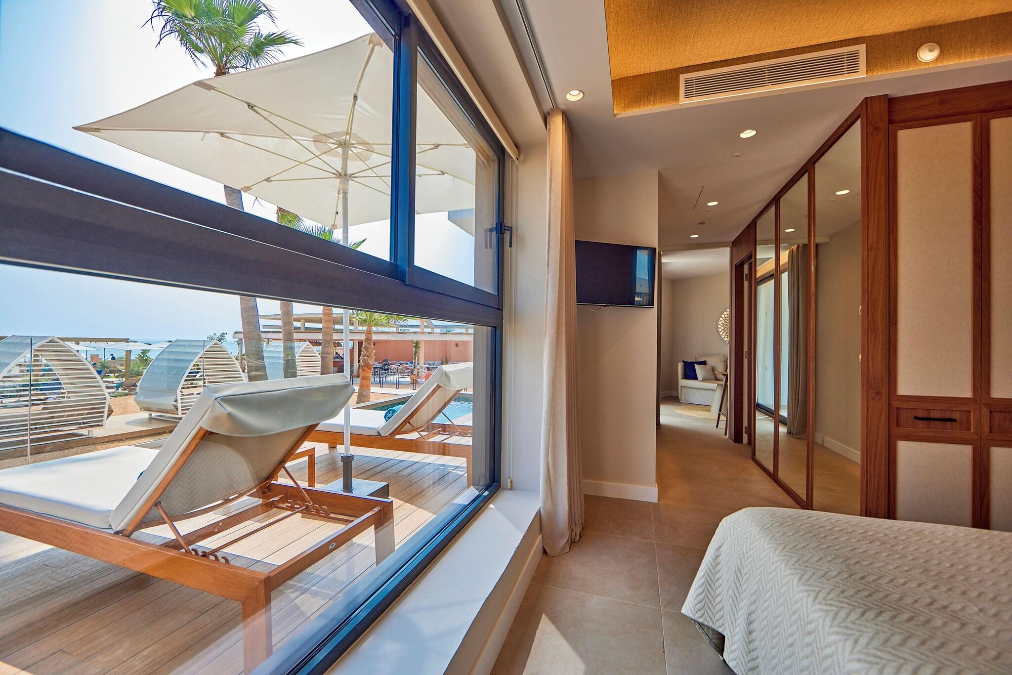 Suite Sea View with Private Pool