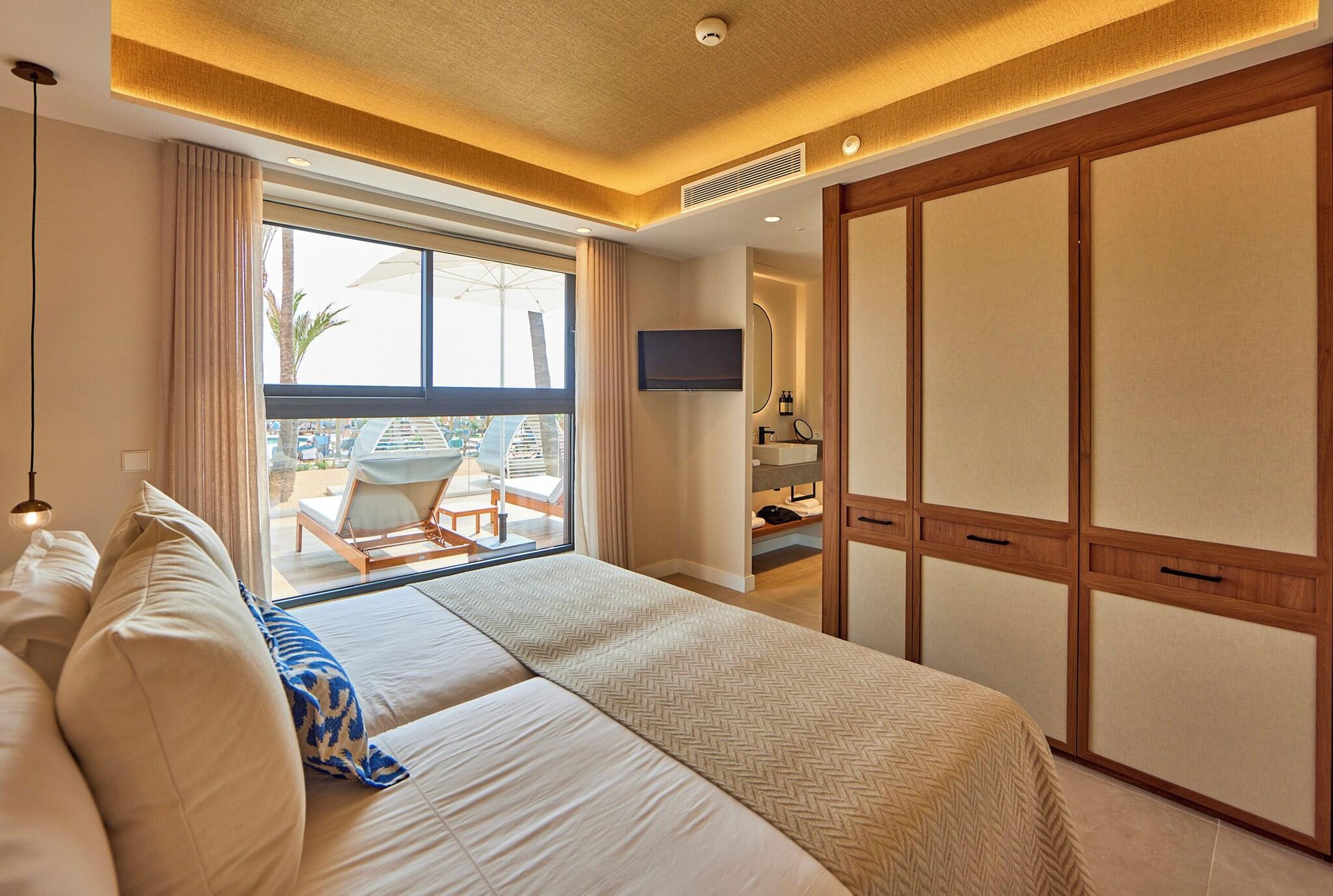 Suite Sea View with Private Pool