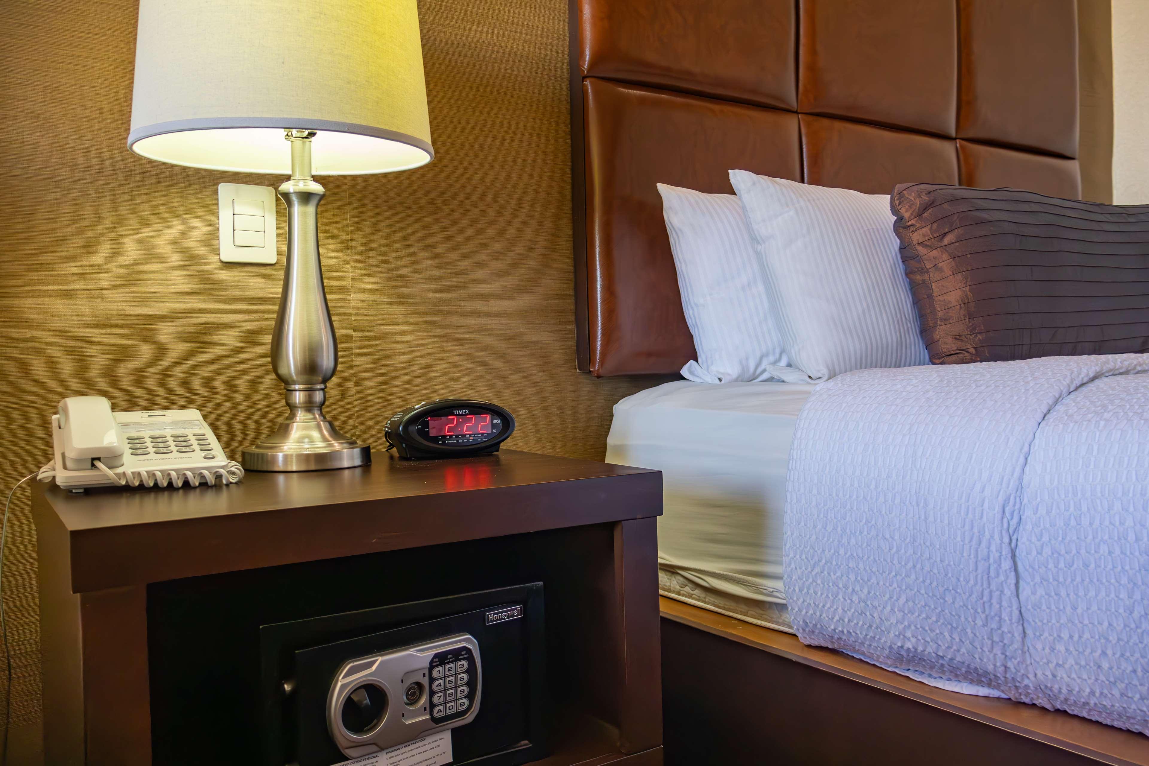 Quadruple Two Queen Beds