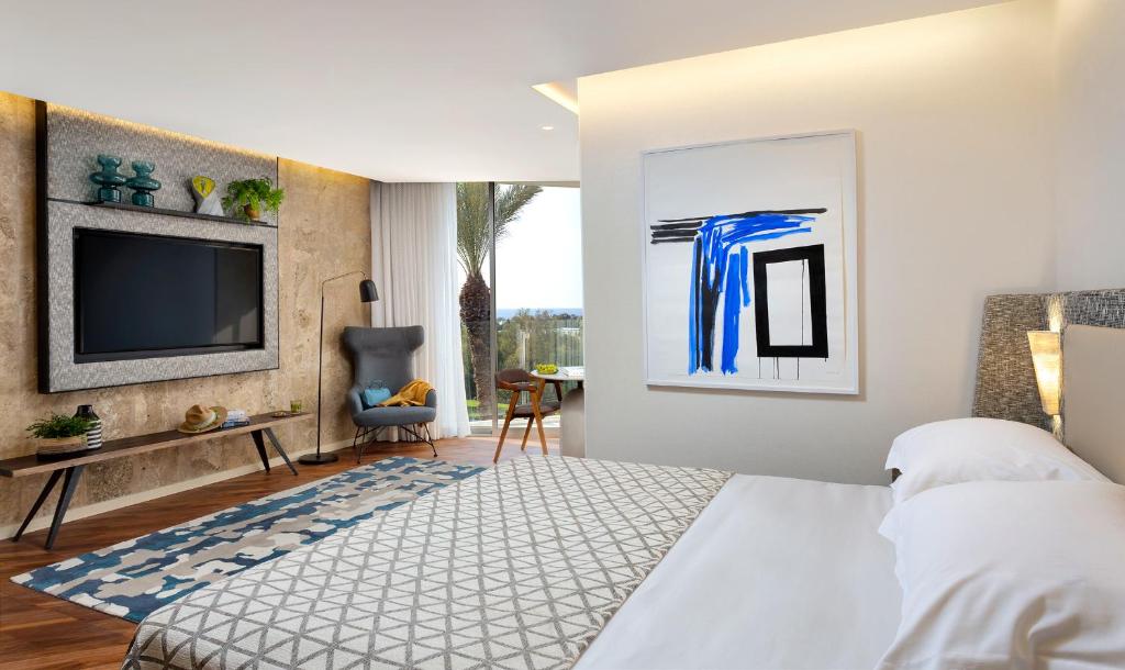 Single Deluxe with Views