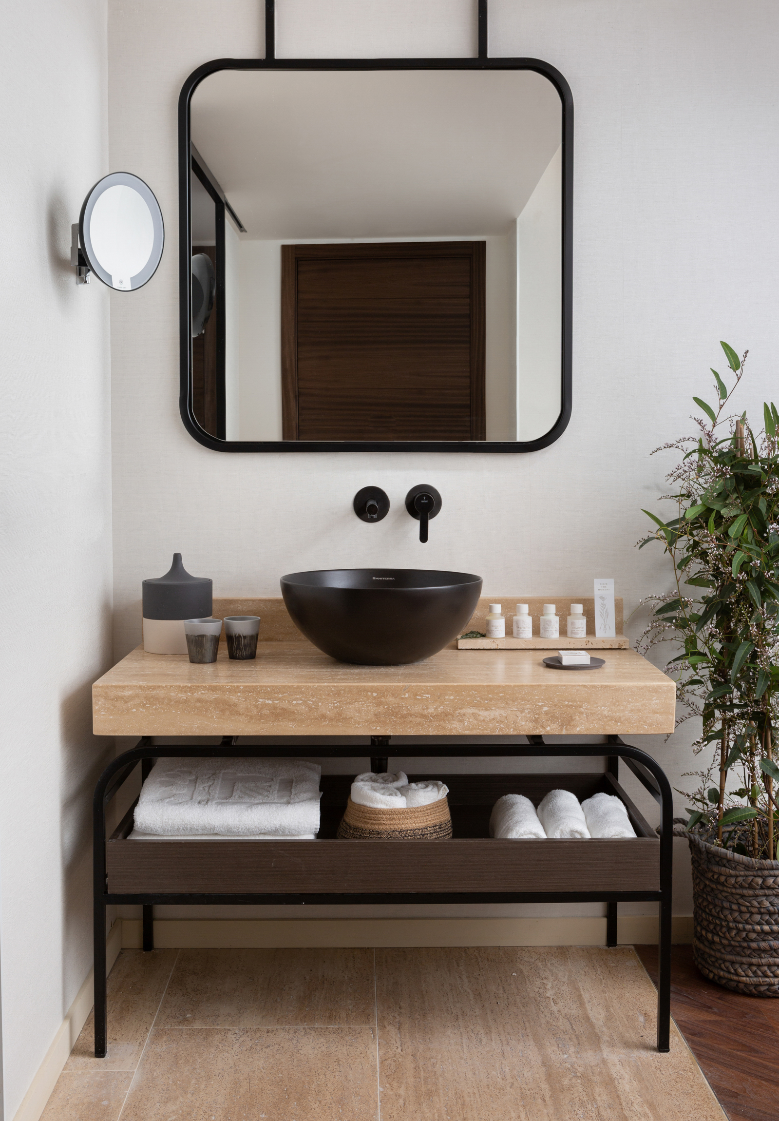 Double Deluxe with Views