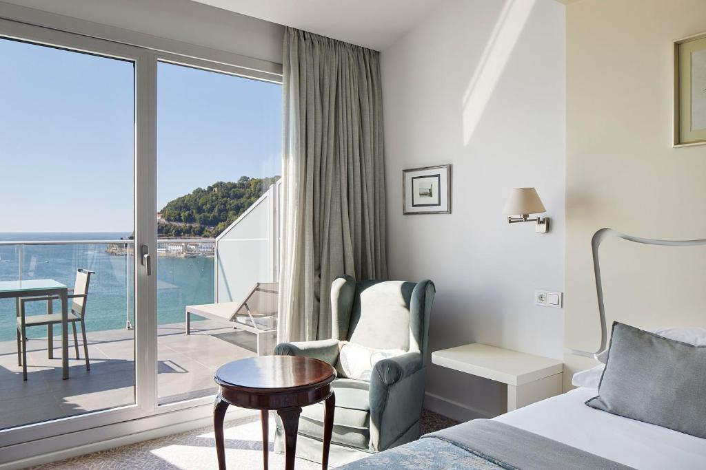 Double Sea View with Terrace