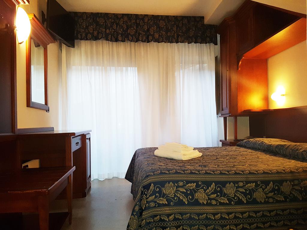 Double or Twin Economy