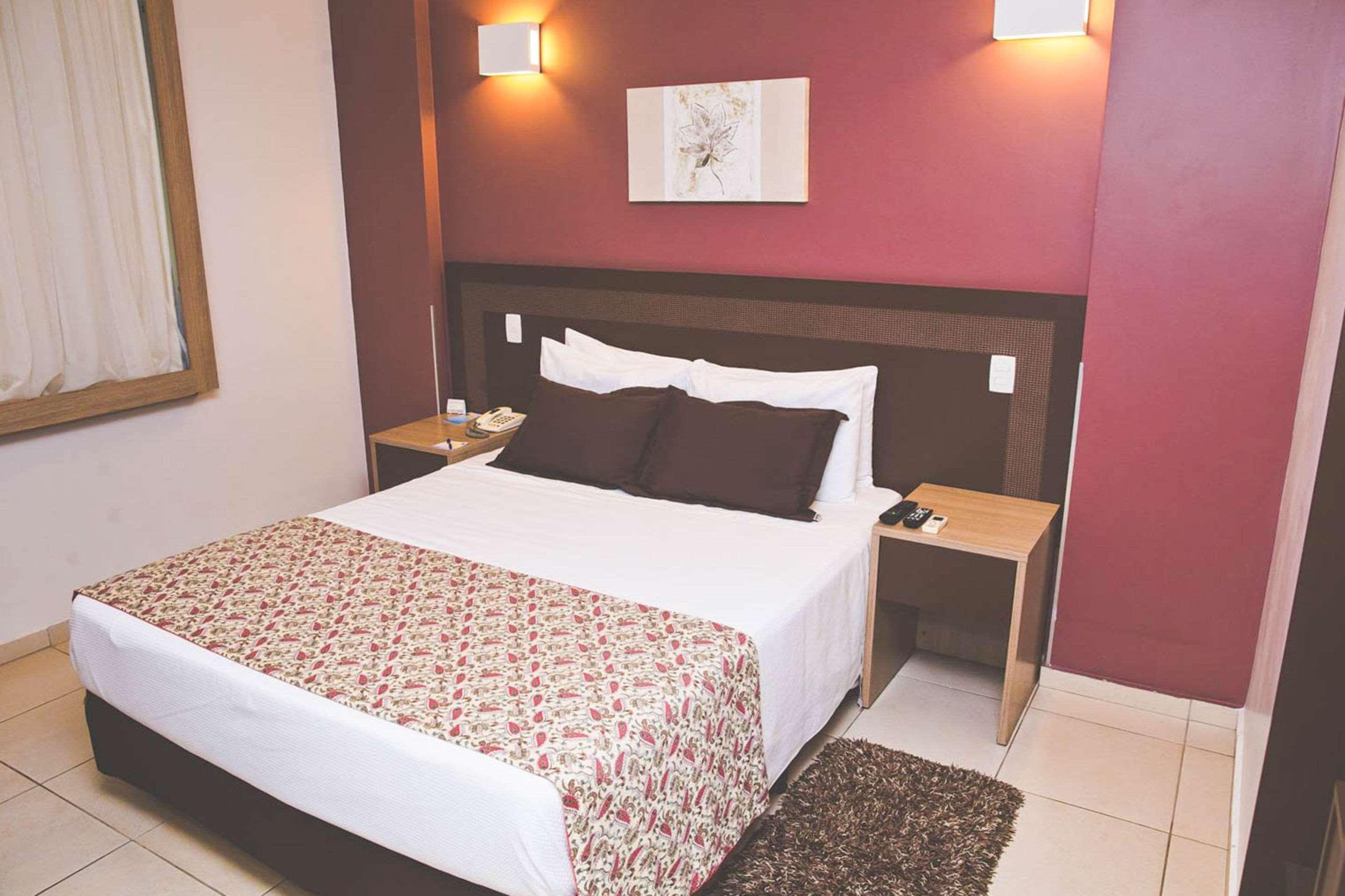 Double Queen Bed Non Smoking