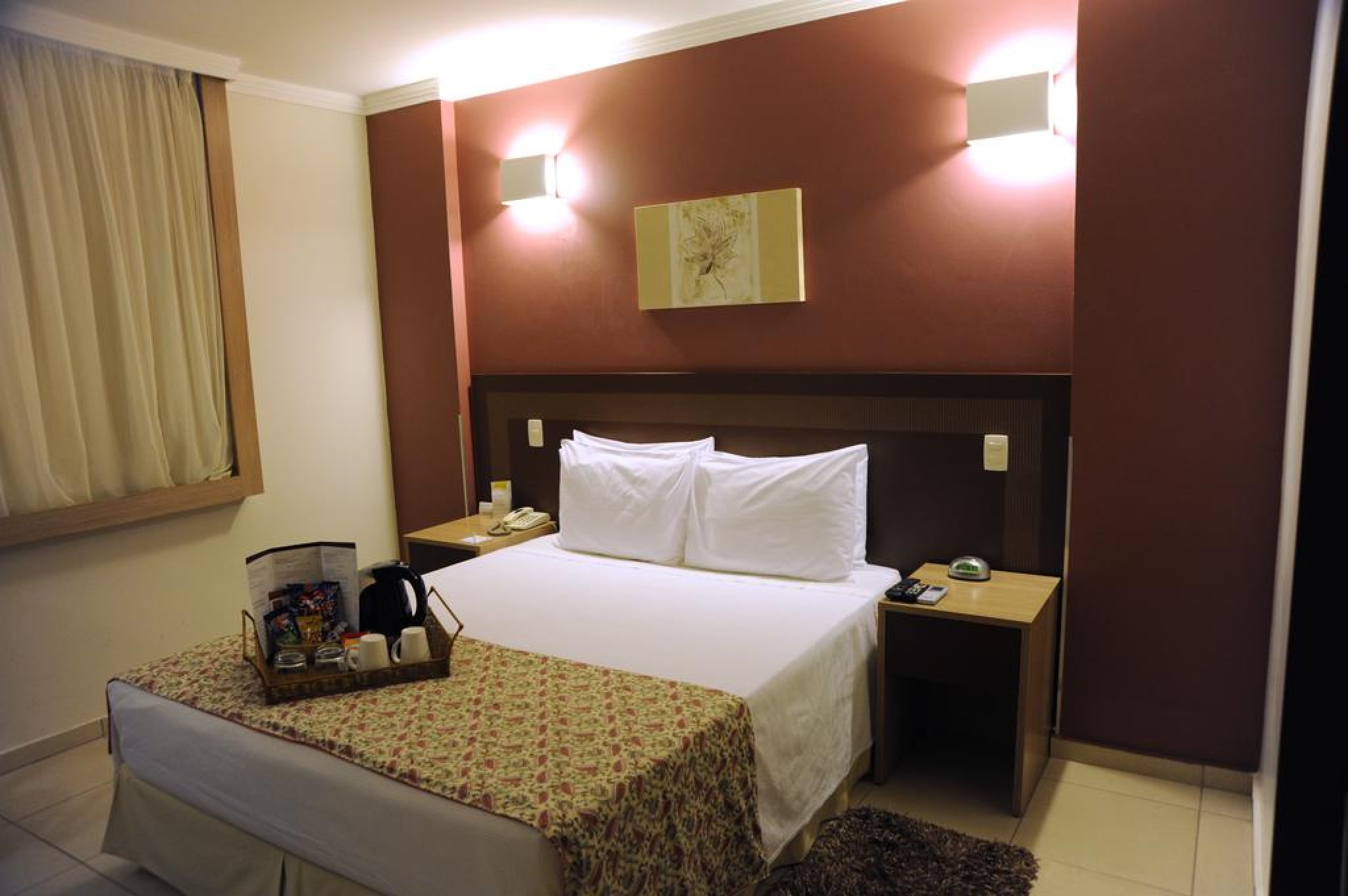 Single Superior Queen Bed