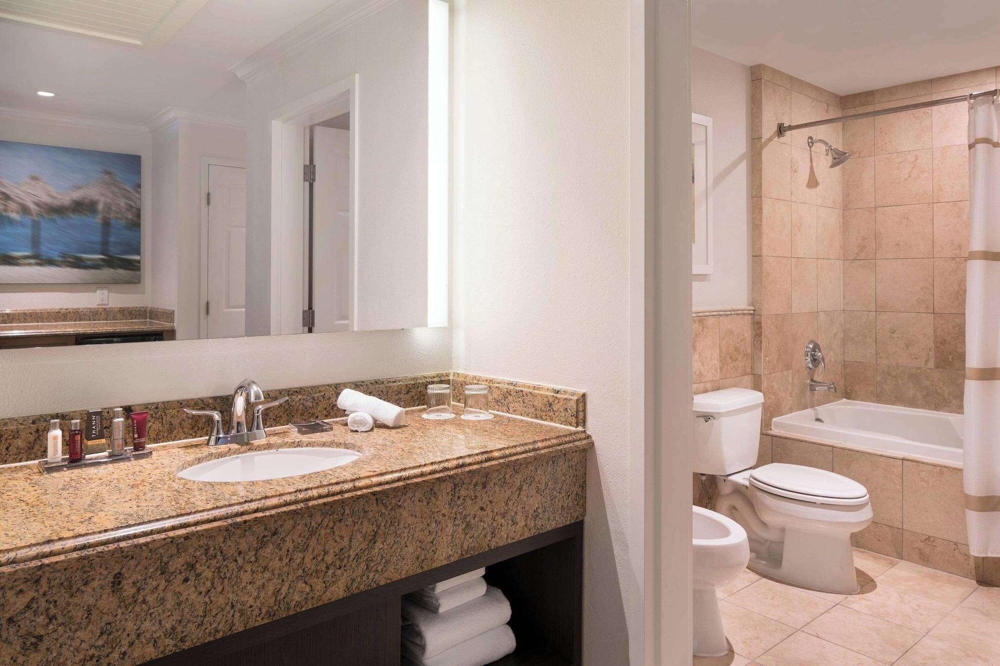 Double Pool View King Bed