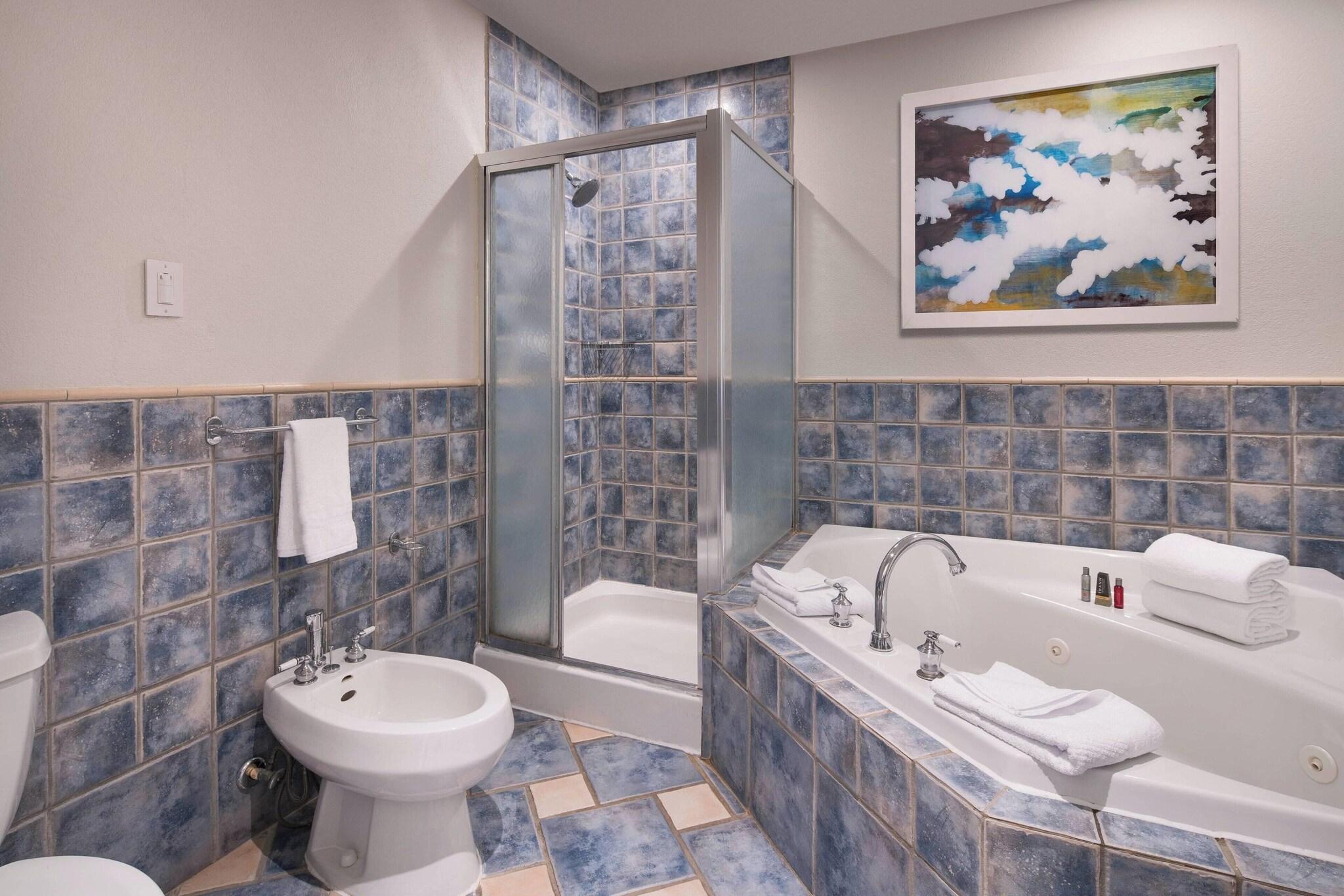 Suite Partial Ocean View Two Double Beds