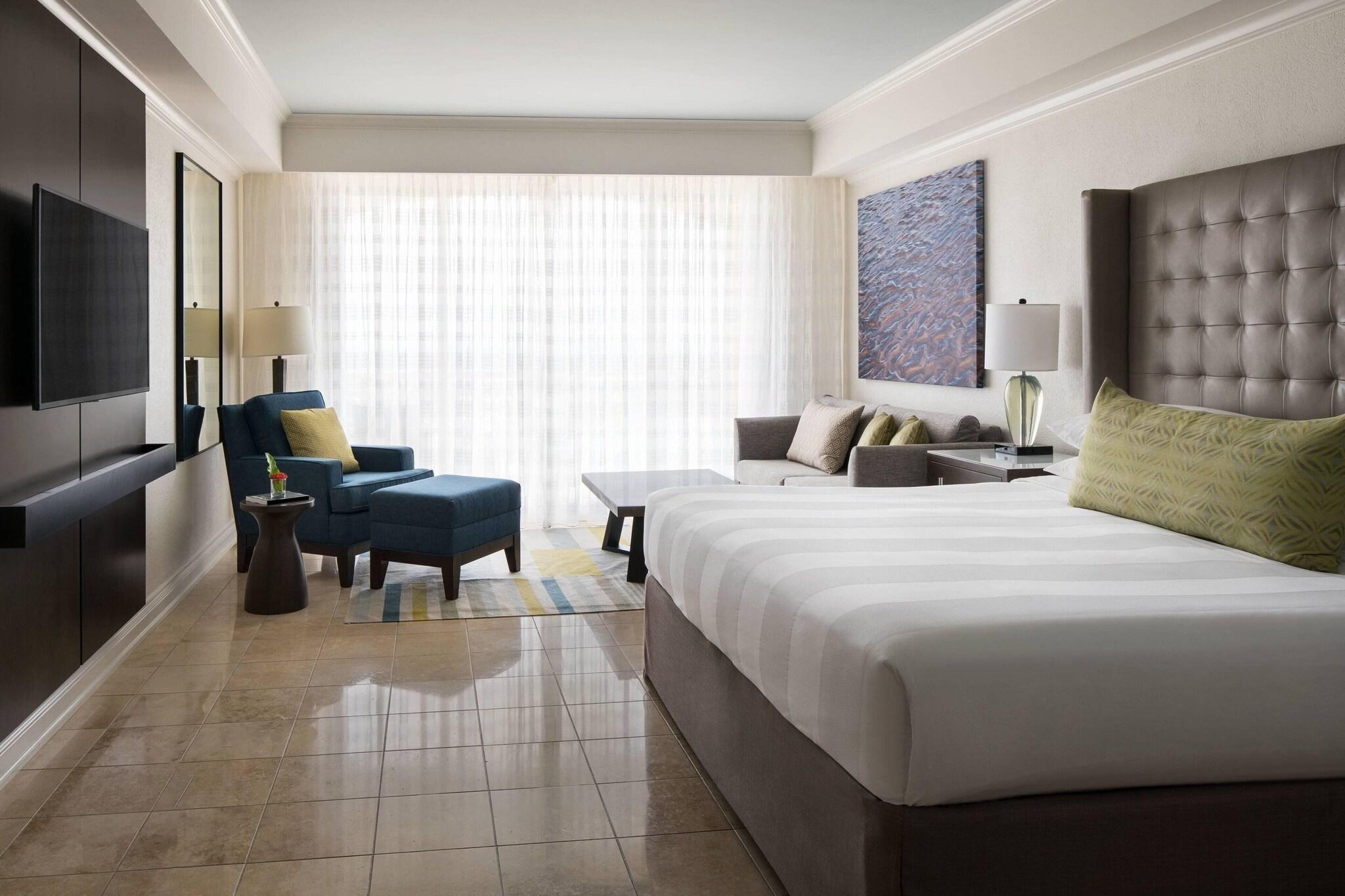 Suite Ocean View King Bed