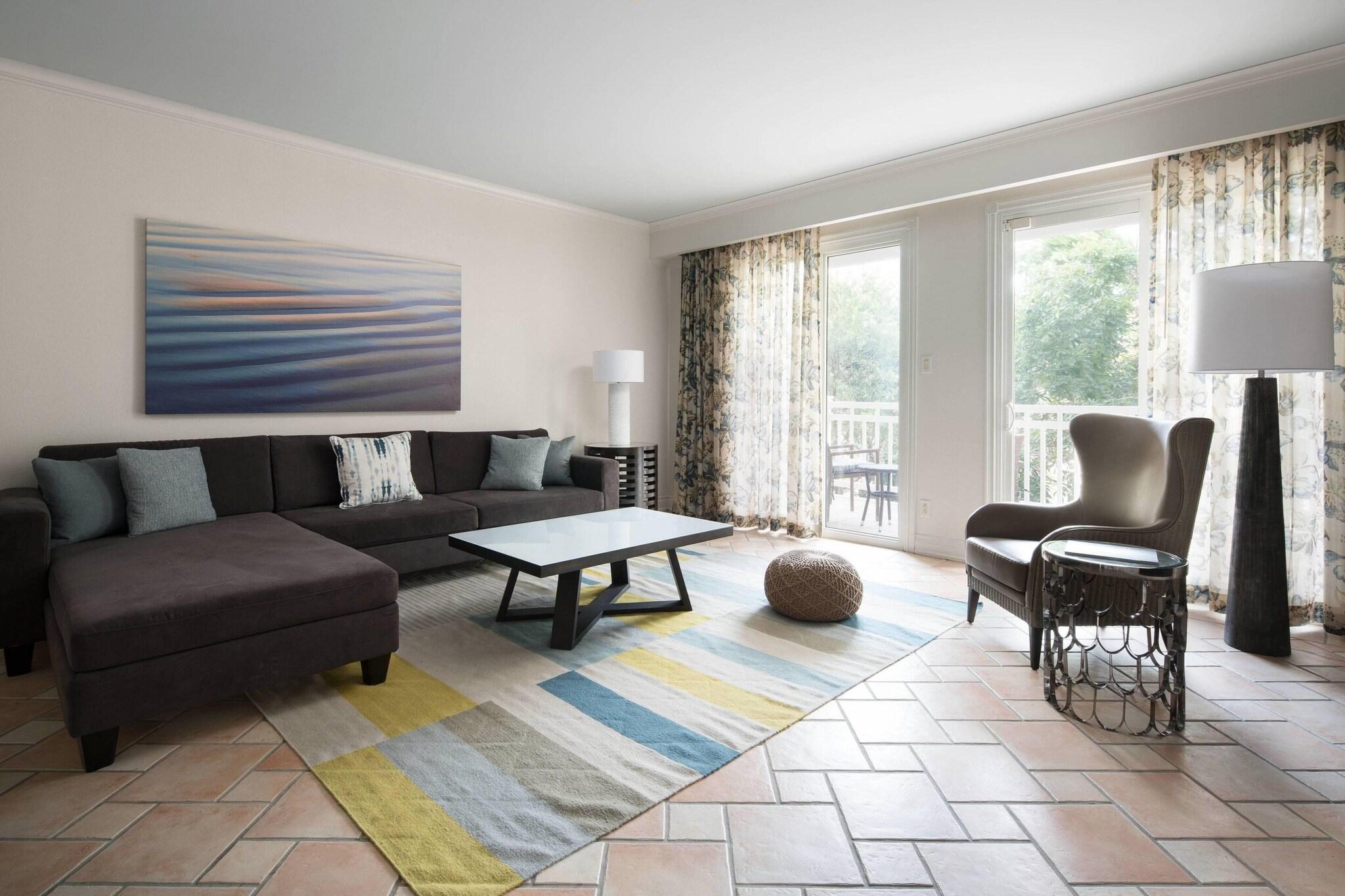 Suite Ocean View King Bed