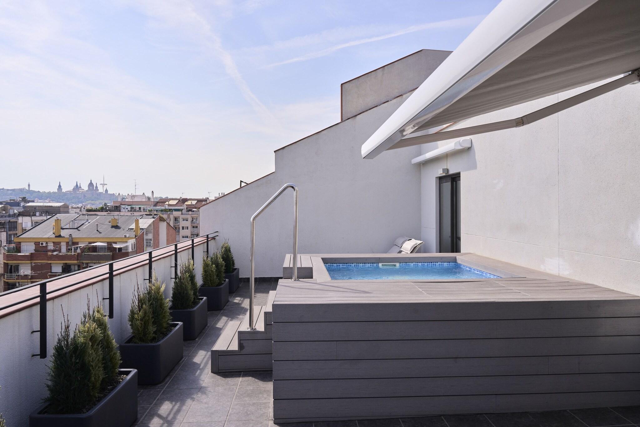 Suite with Private Pool