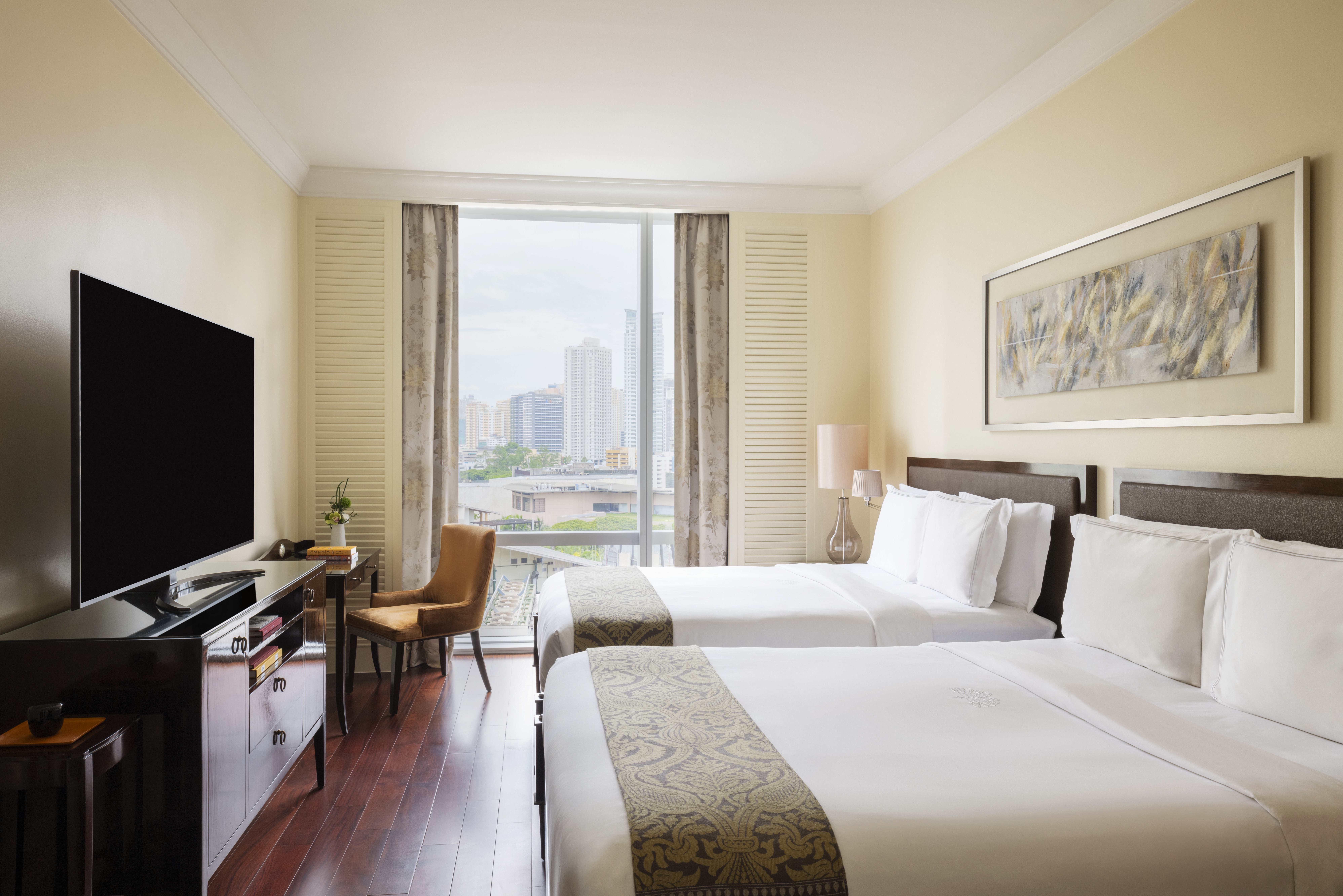 Suite Two Queen Beds