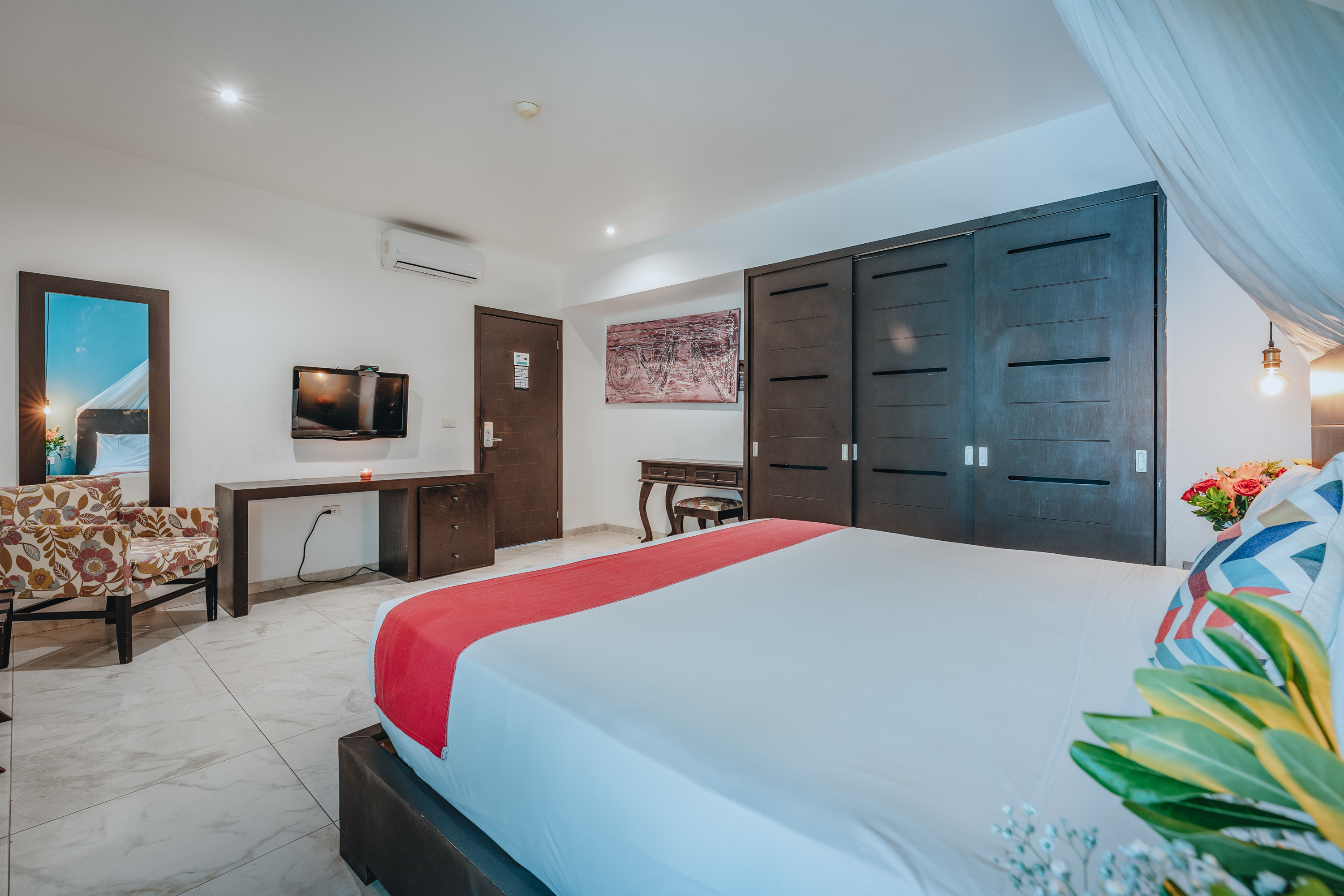 Double Deluxe King Bed