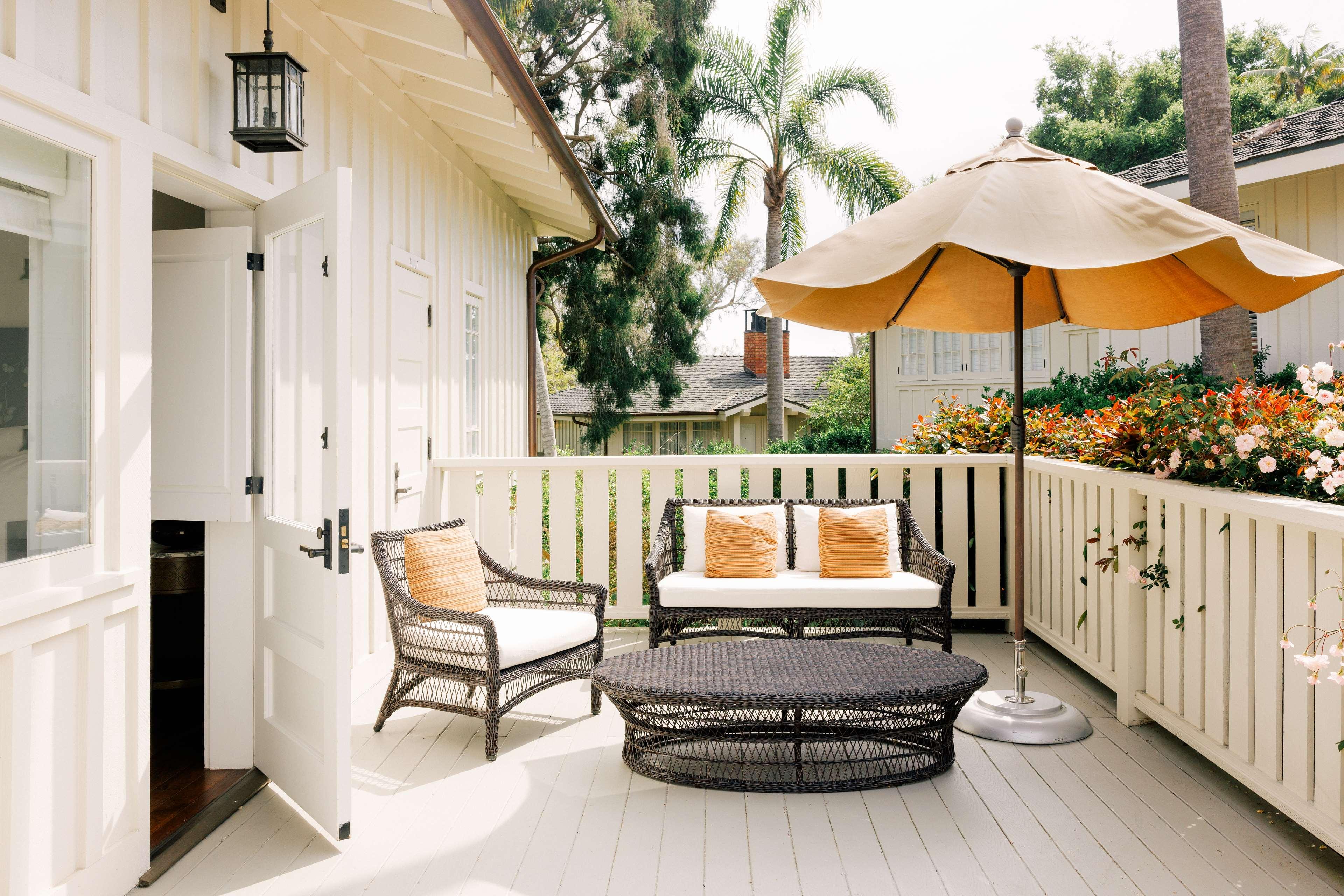 Bungalow Garden View