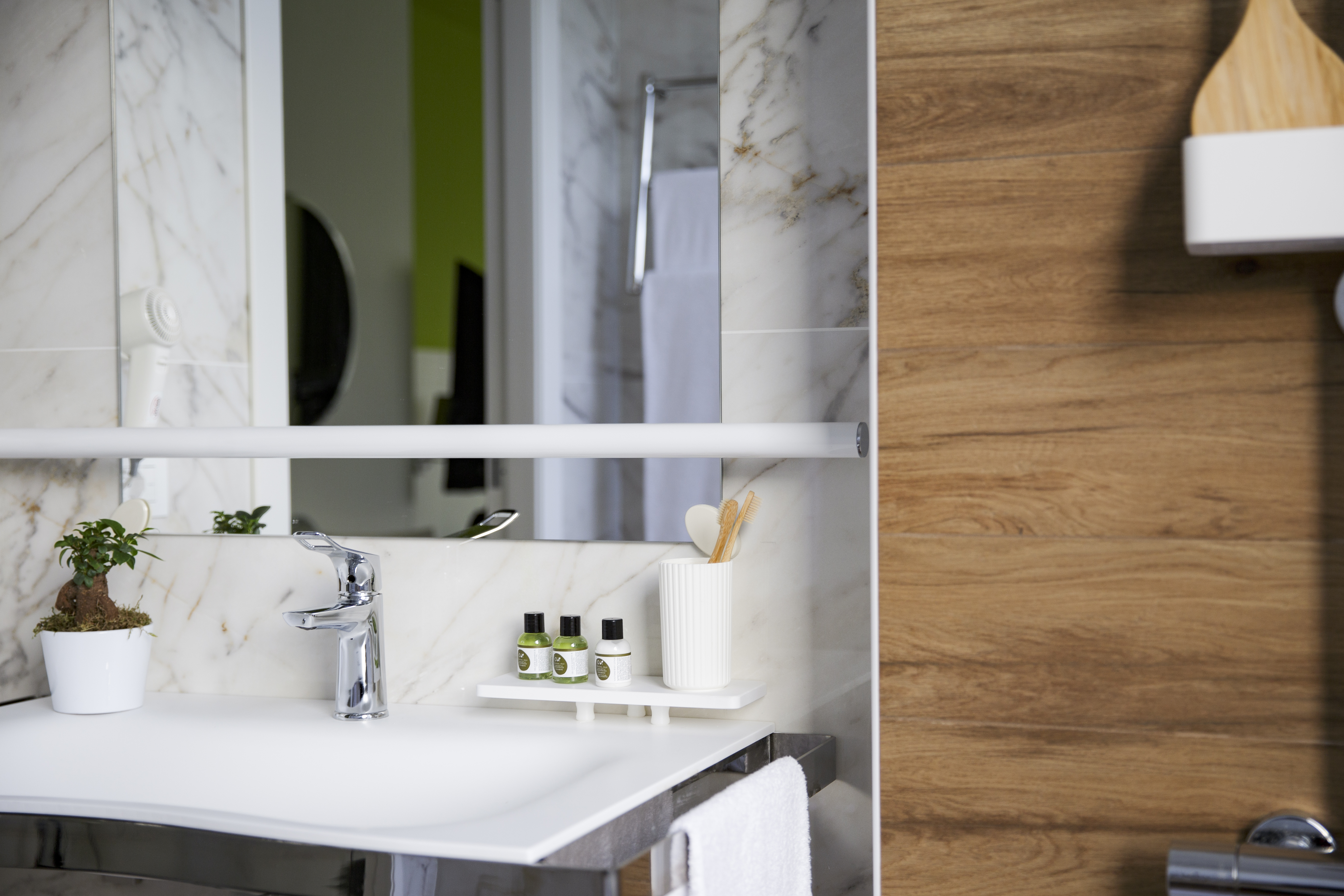 Double Premium Queen Bed