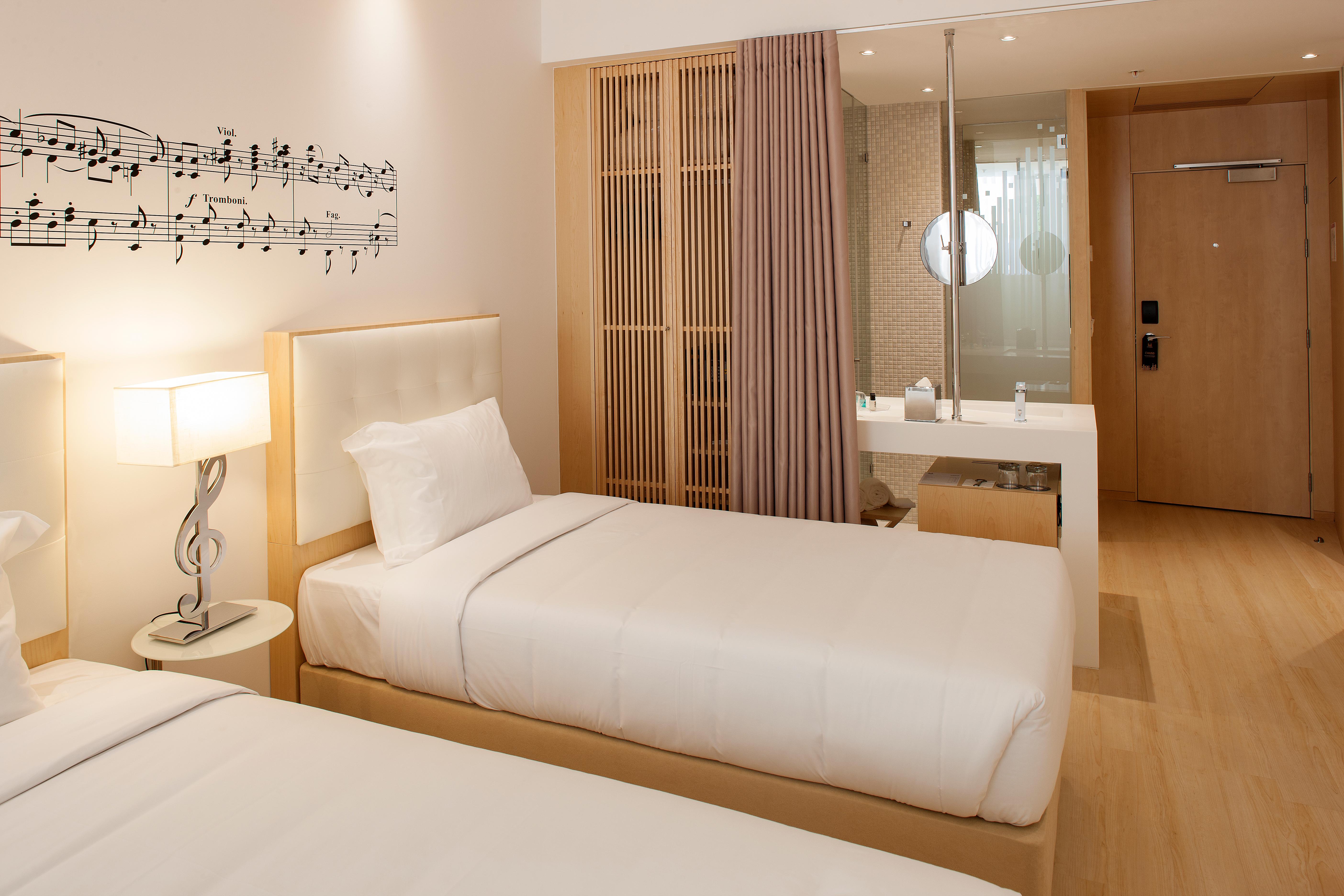 Double or Twin Standard