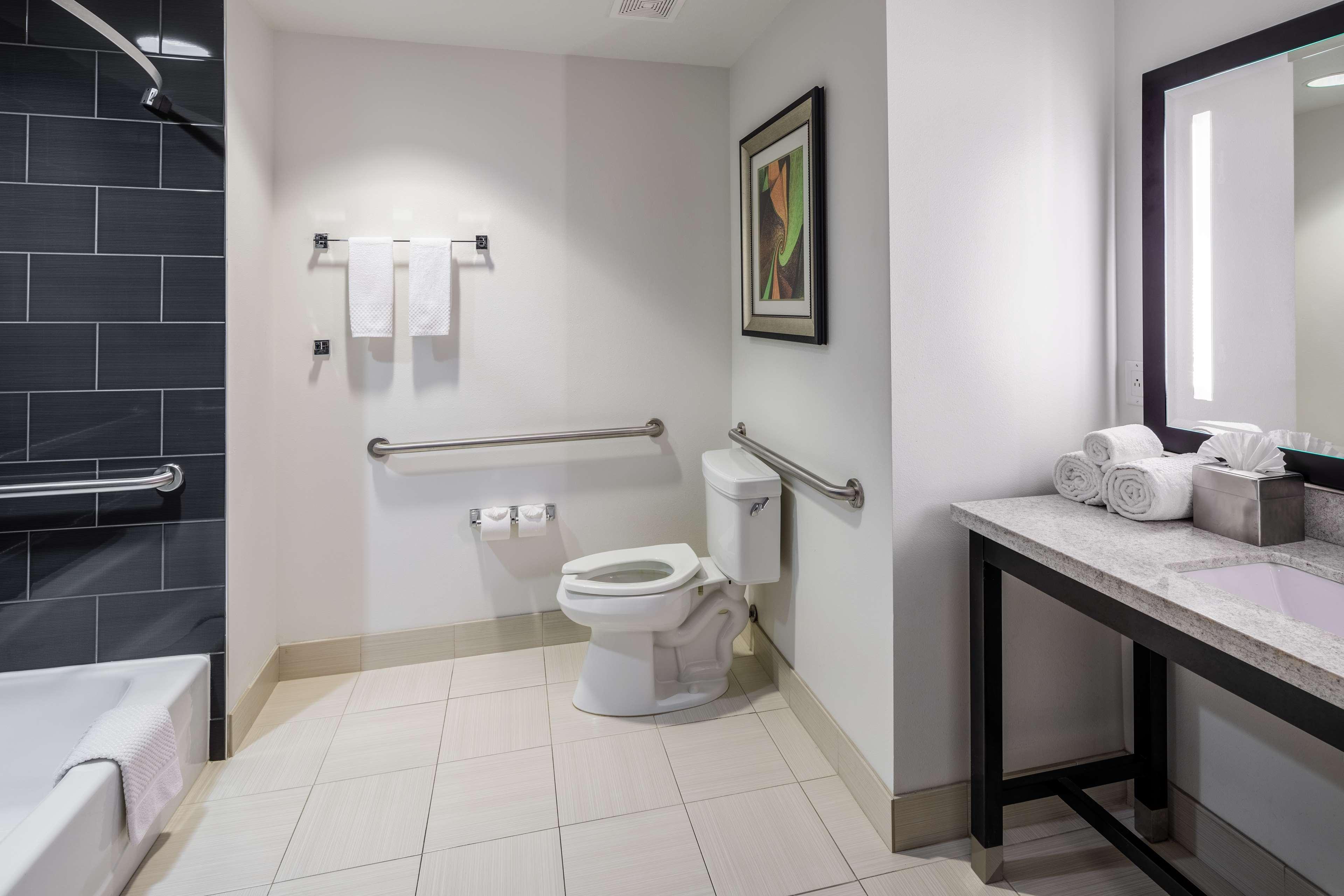 Double Accessible-two Queen Beds