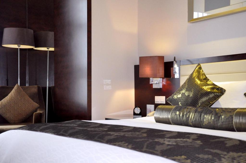 Double Superior City View